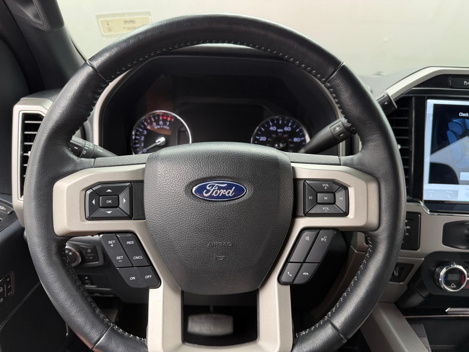 Thumbnail: 2022 Ford Econoline - 4