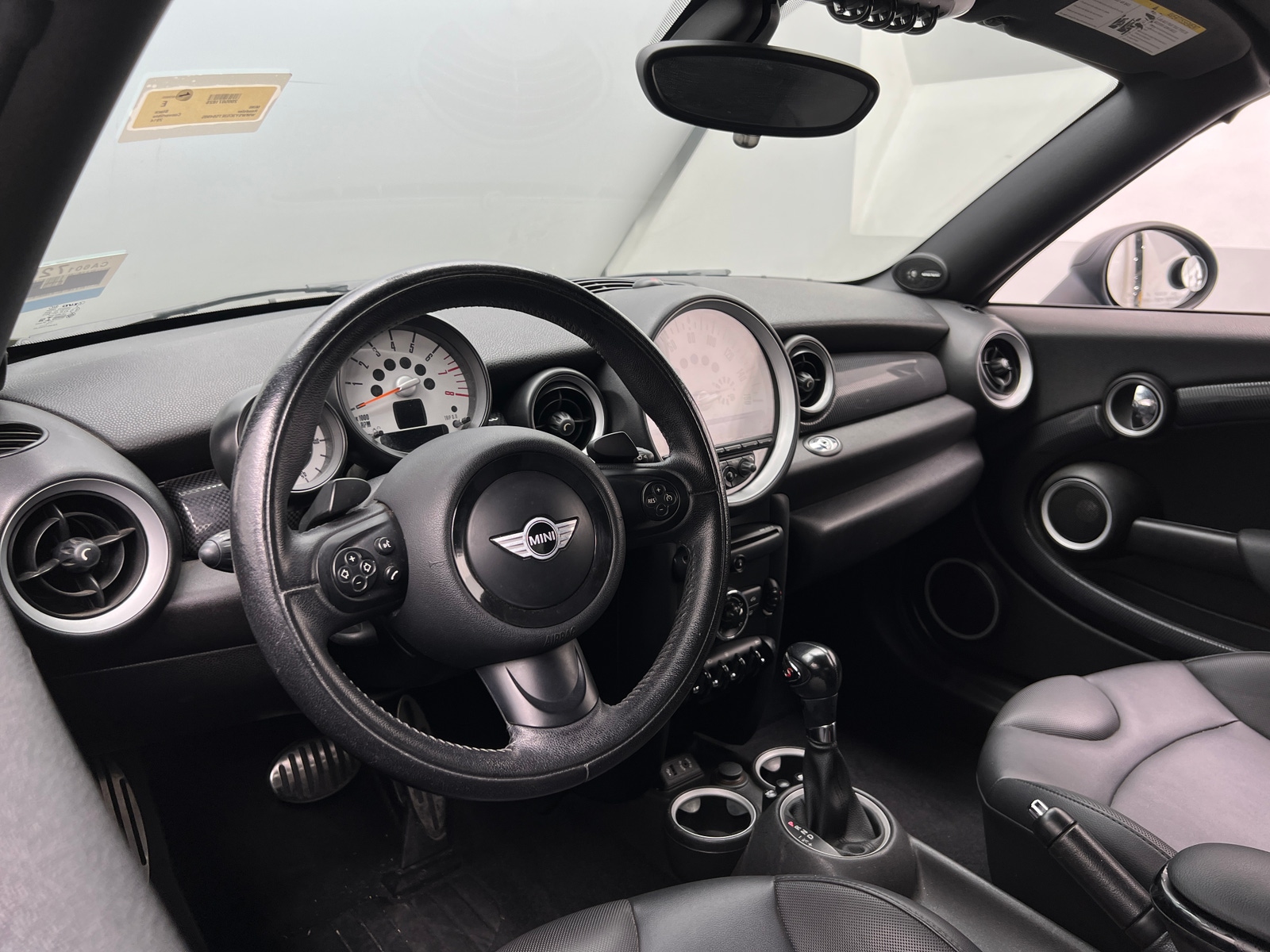 Thumbnail: 2014 MINI Cooper Roadster - 3