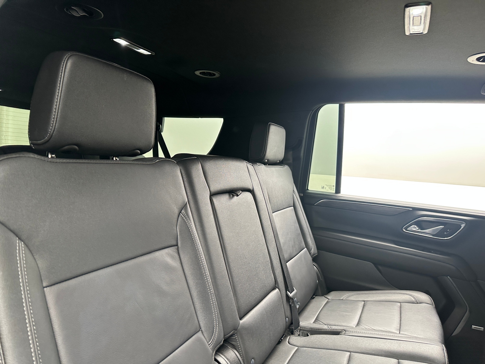 Thumbnail: 2023 Chevrolet Suburban - 5