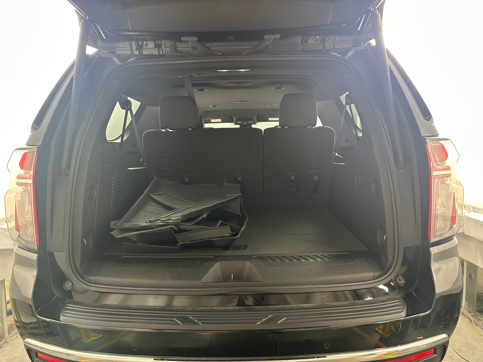 Thumbnail: 2023 Chevrolet Suburban - 6
