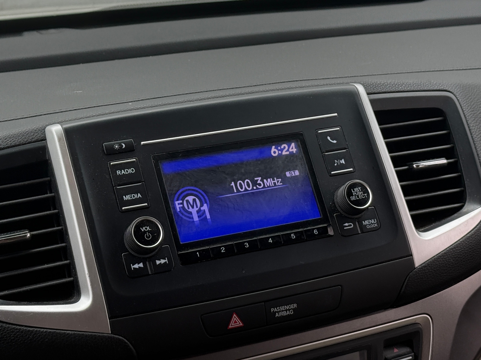 Thumbnail: 2019 Honda Pilot - 4