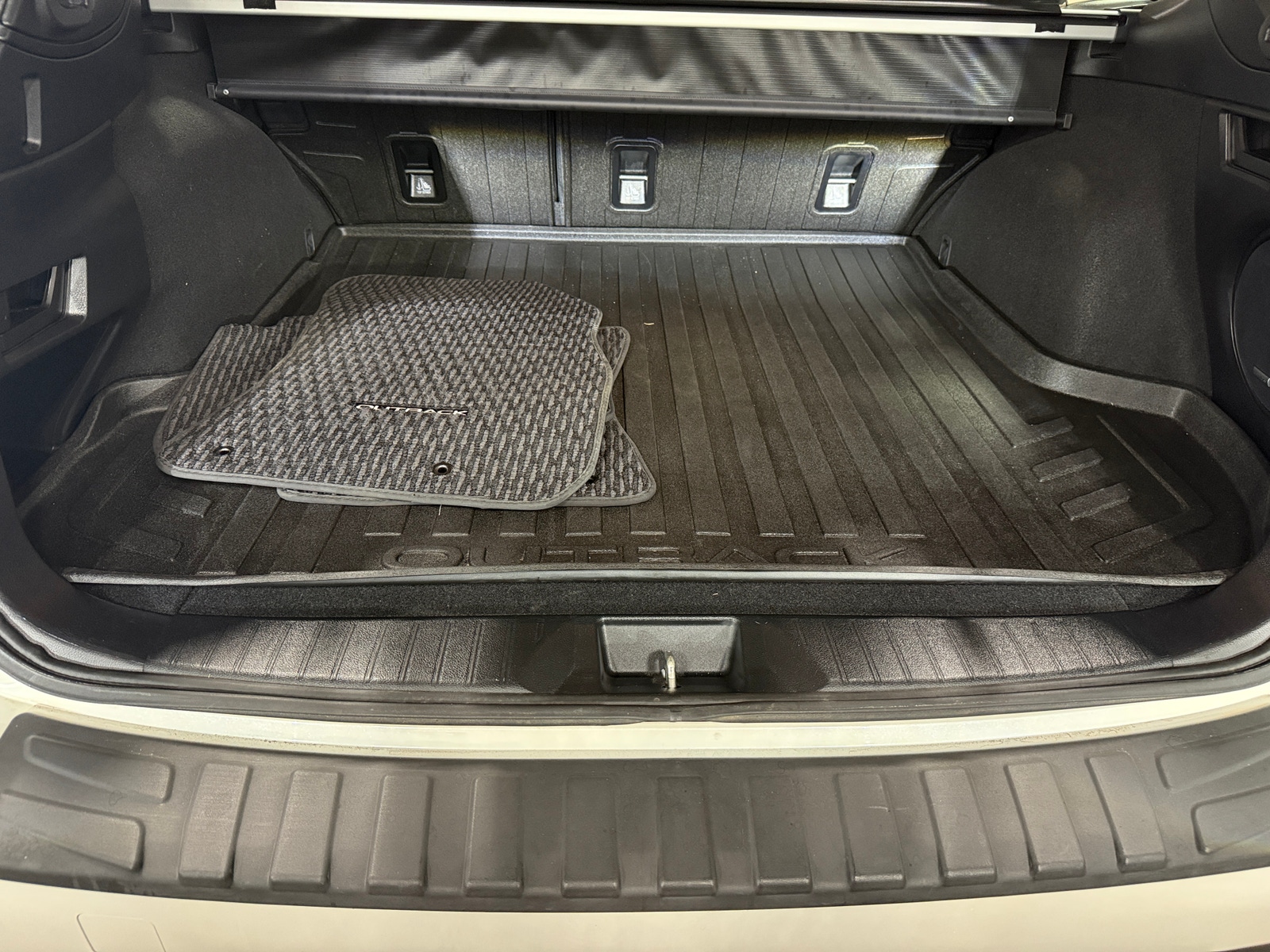 Thumbnail: 2017 Subaru Outback - 6