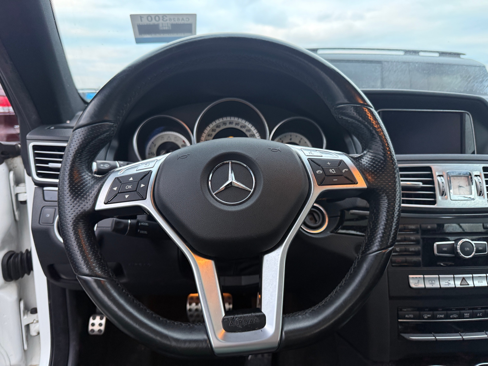 Thumbnail: 2015 Mercedes-Benz E-Class - 3