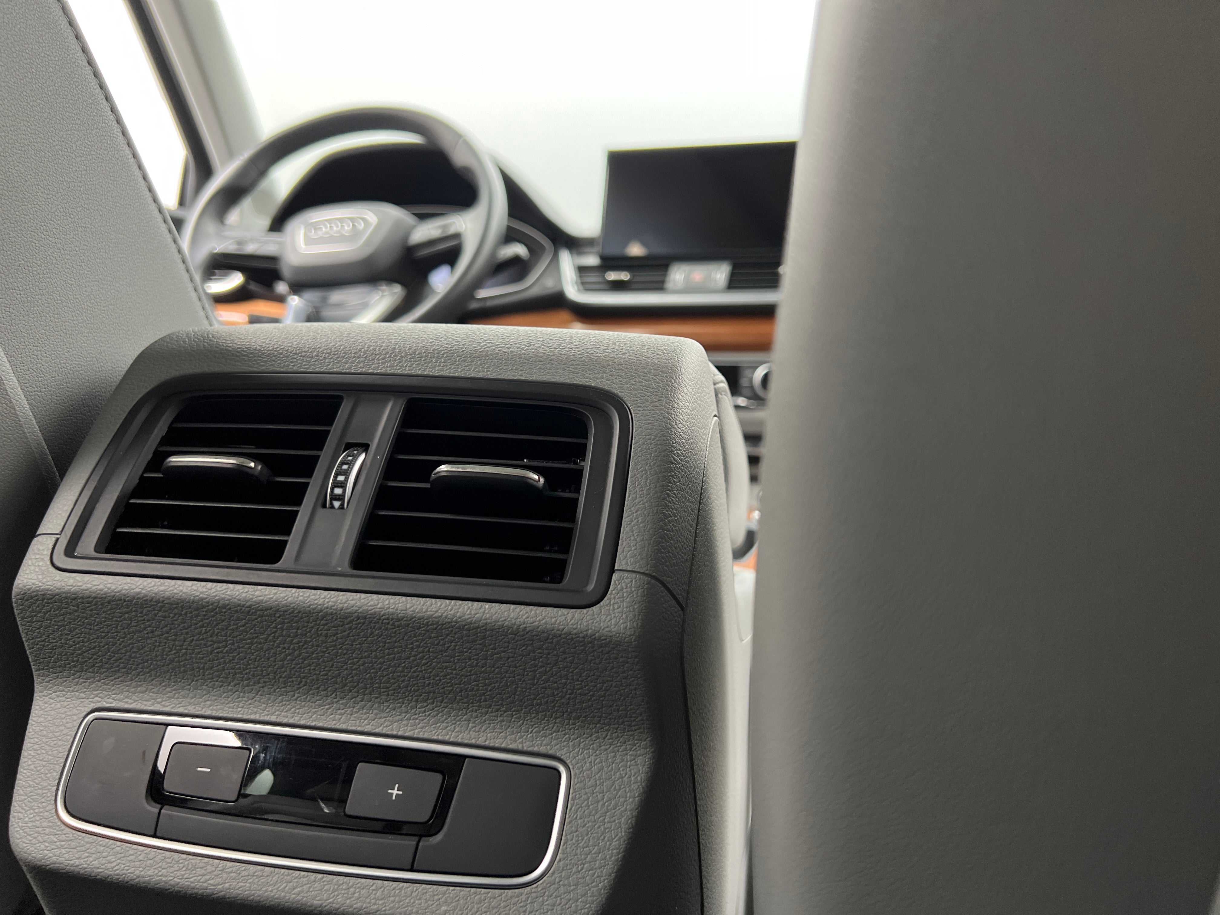 2023 Audi Q5 Premium Plus