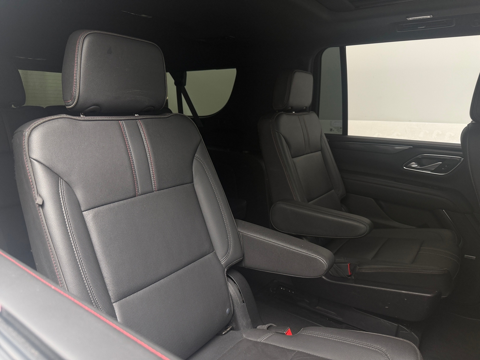 Thumbnail: 2022 Chevrolet Suburban - 5