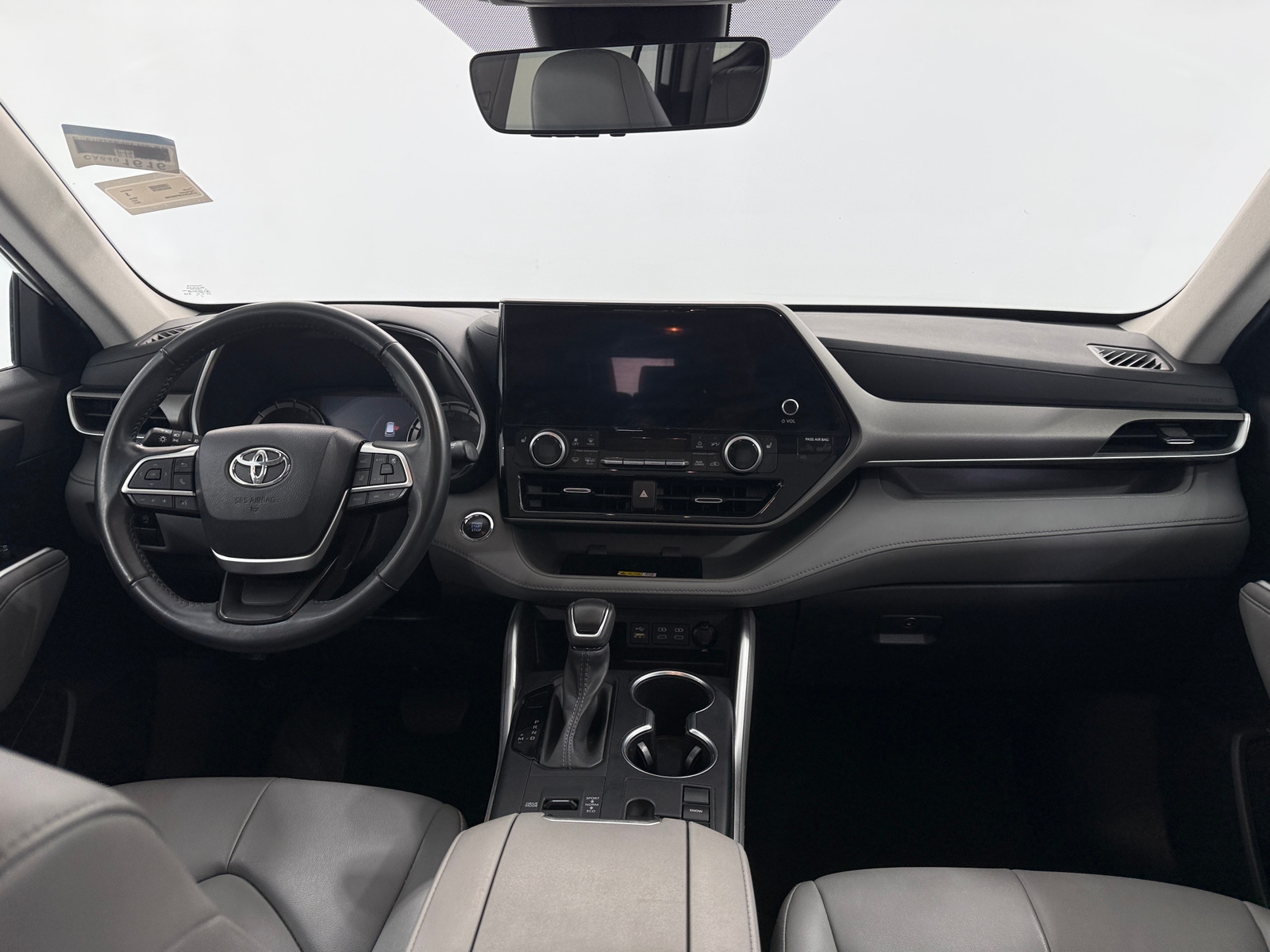 Thumbnail: 2023 Toyota Highlander - 2