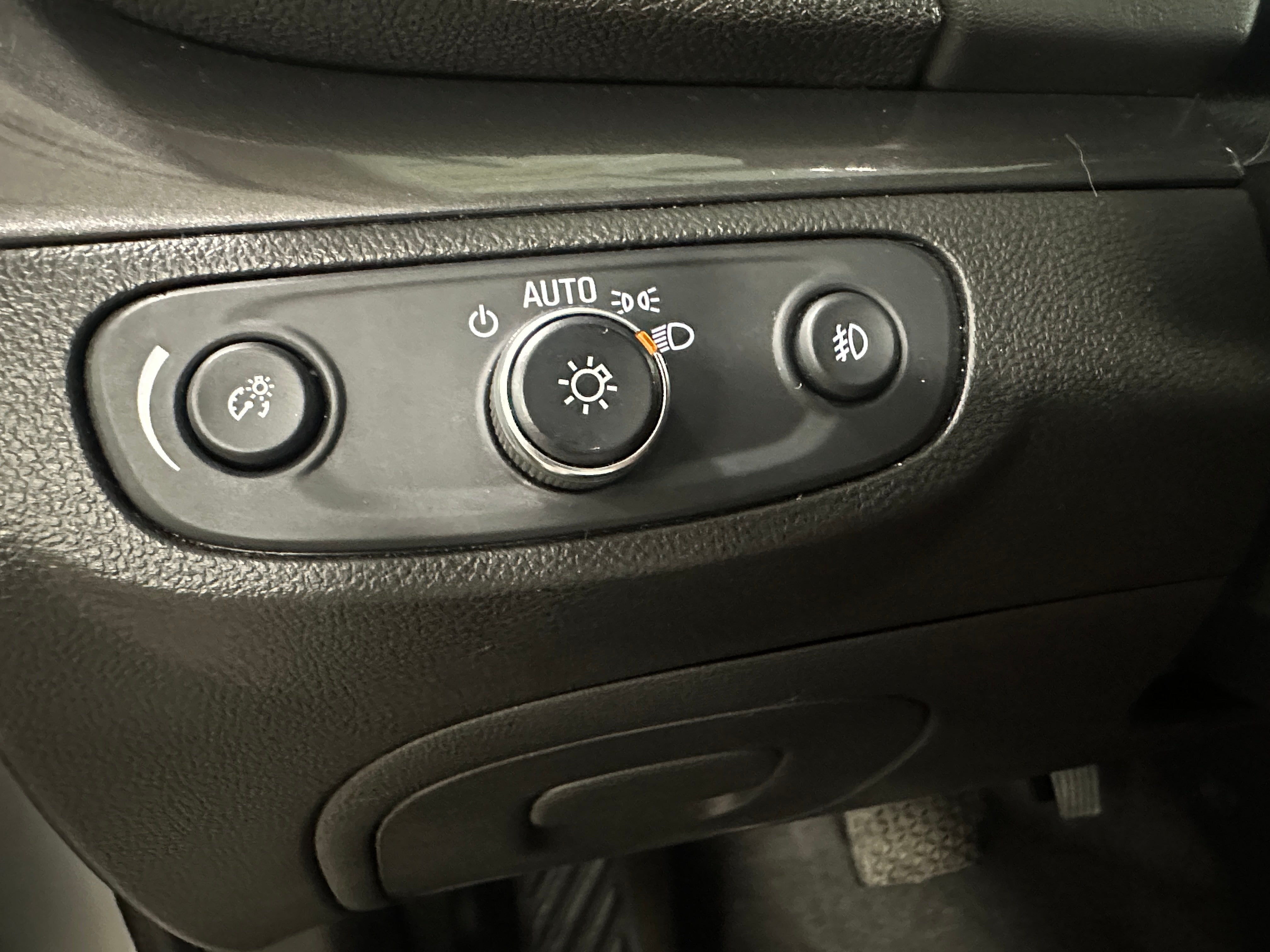2018 Buick Encore Essence - Photo 10