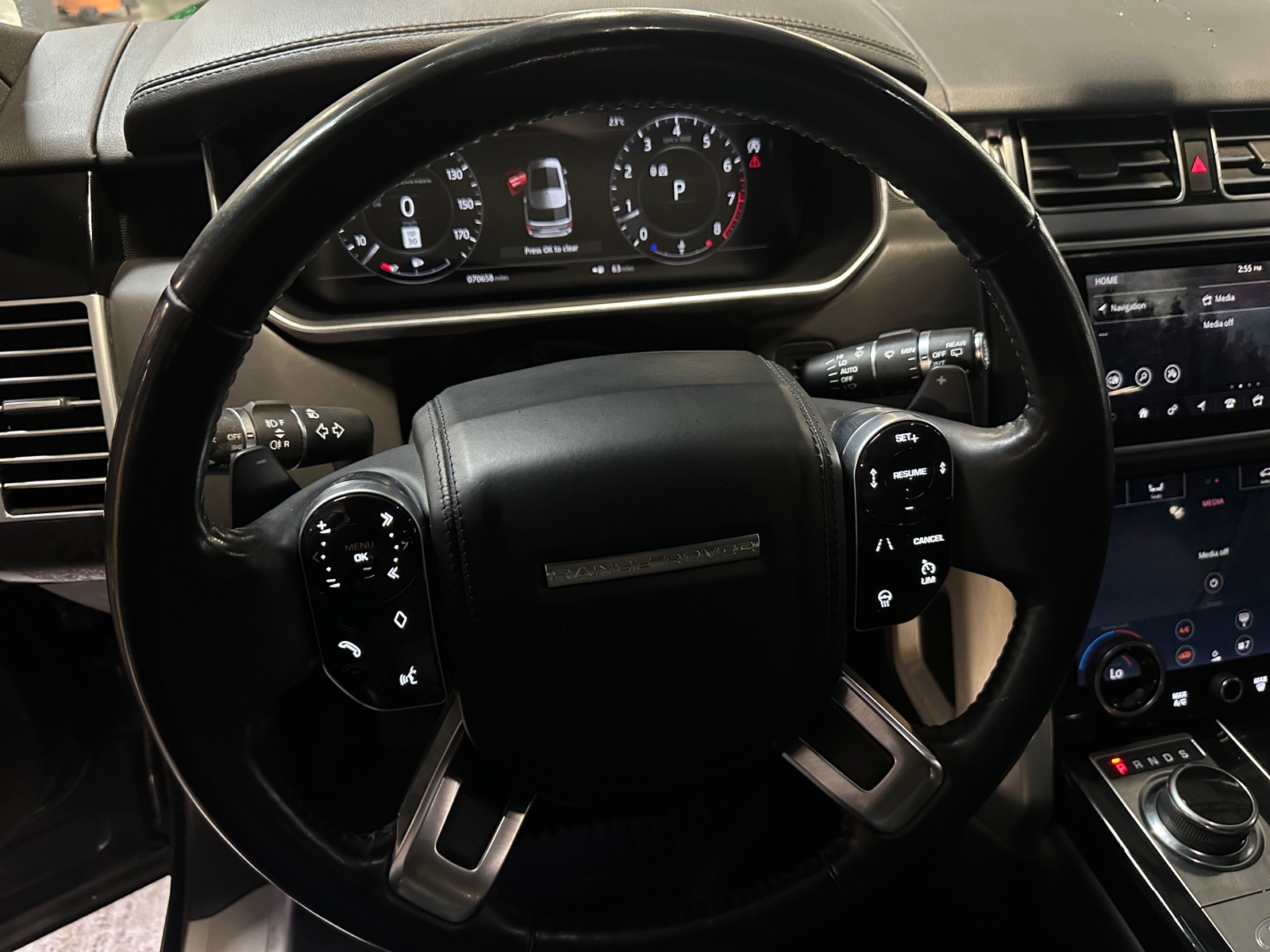 Thumbnail: 2018 Land Rover Range Rover - 4