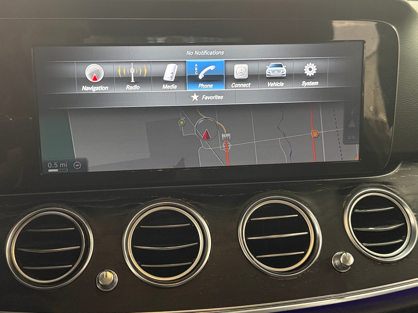 Thumbnail: 2017 Mercedes-Benz E-Class - 3