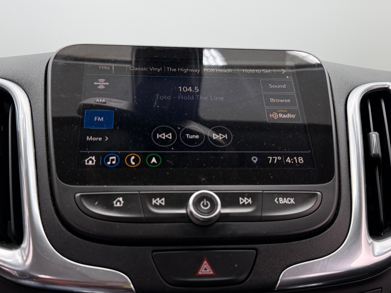 Thumbnail: 2019 Chevrolet Equinox - 3