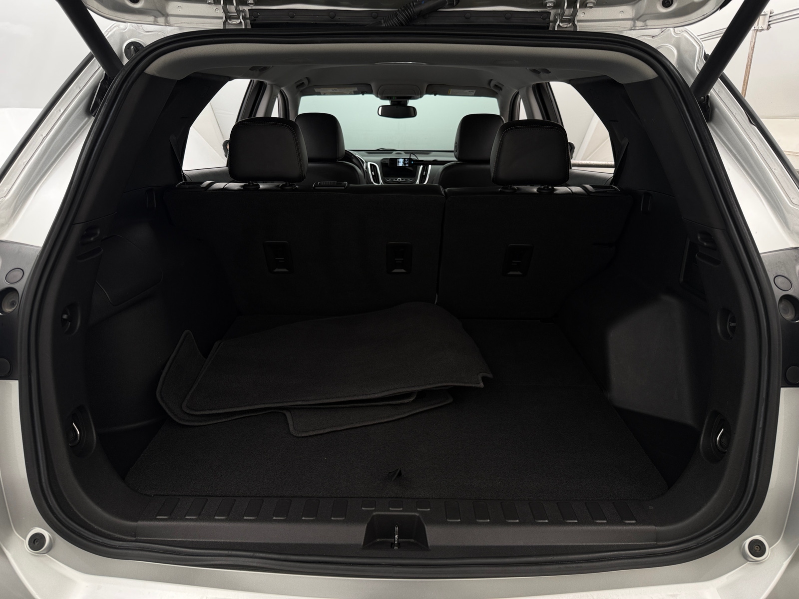 Thumbnail: 2021 Chevrolet Equinox - 6