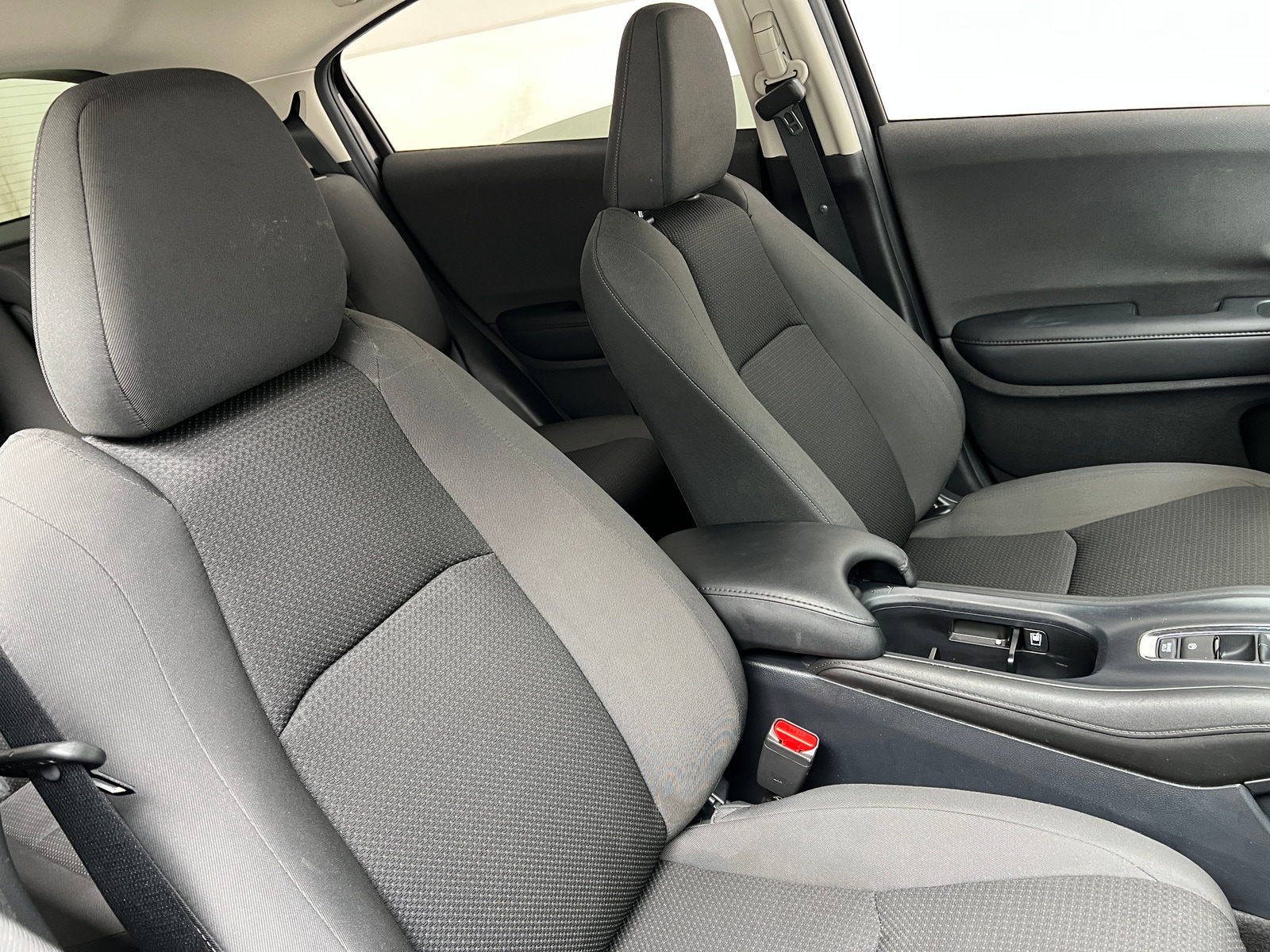 Thumbnail: 2022 Honda HR-V - 2