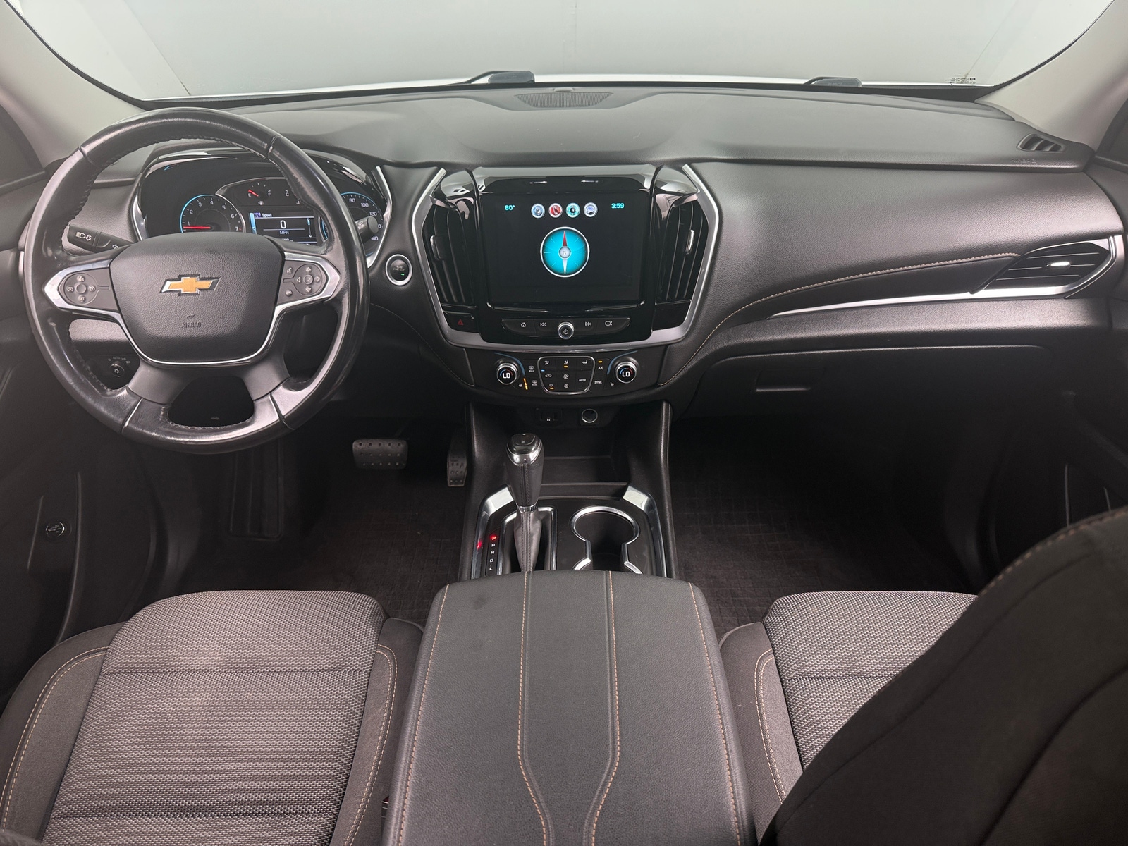 Thumbnail: 2019 Chevrolet Traverse - 3