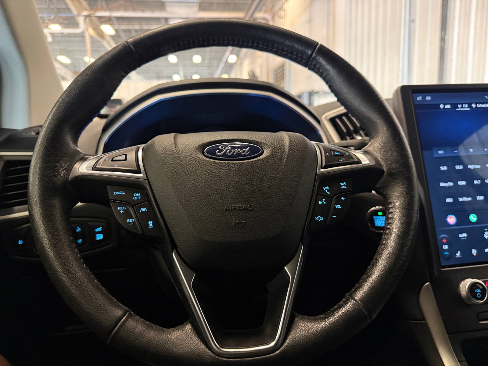 Thumbnail: 2021 Ford Edge - 4