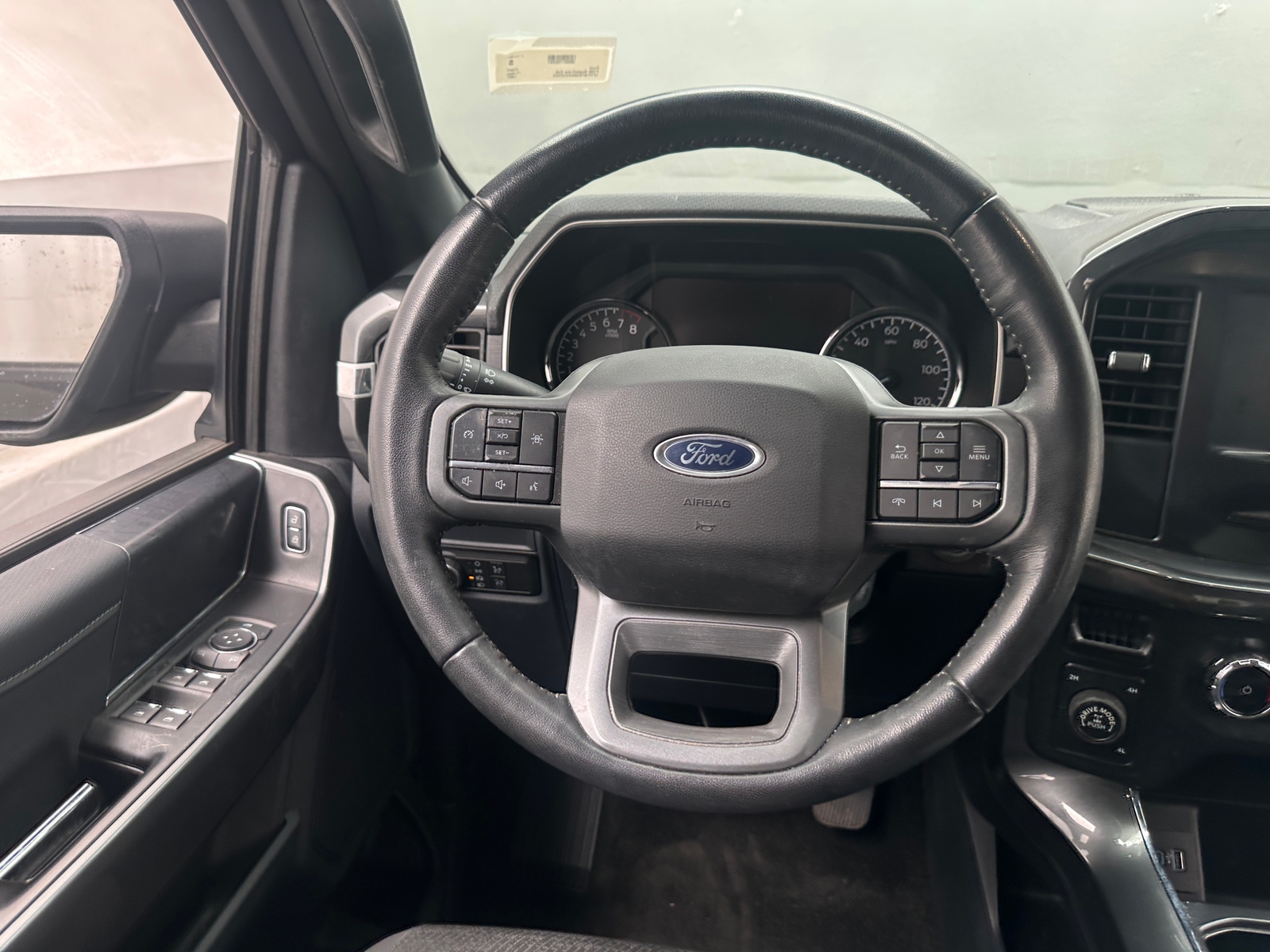 Thumbnail: 2022 Ford Econoline - 5