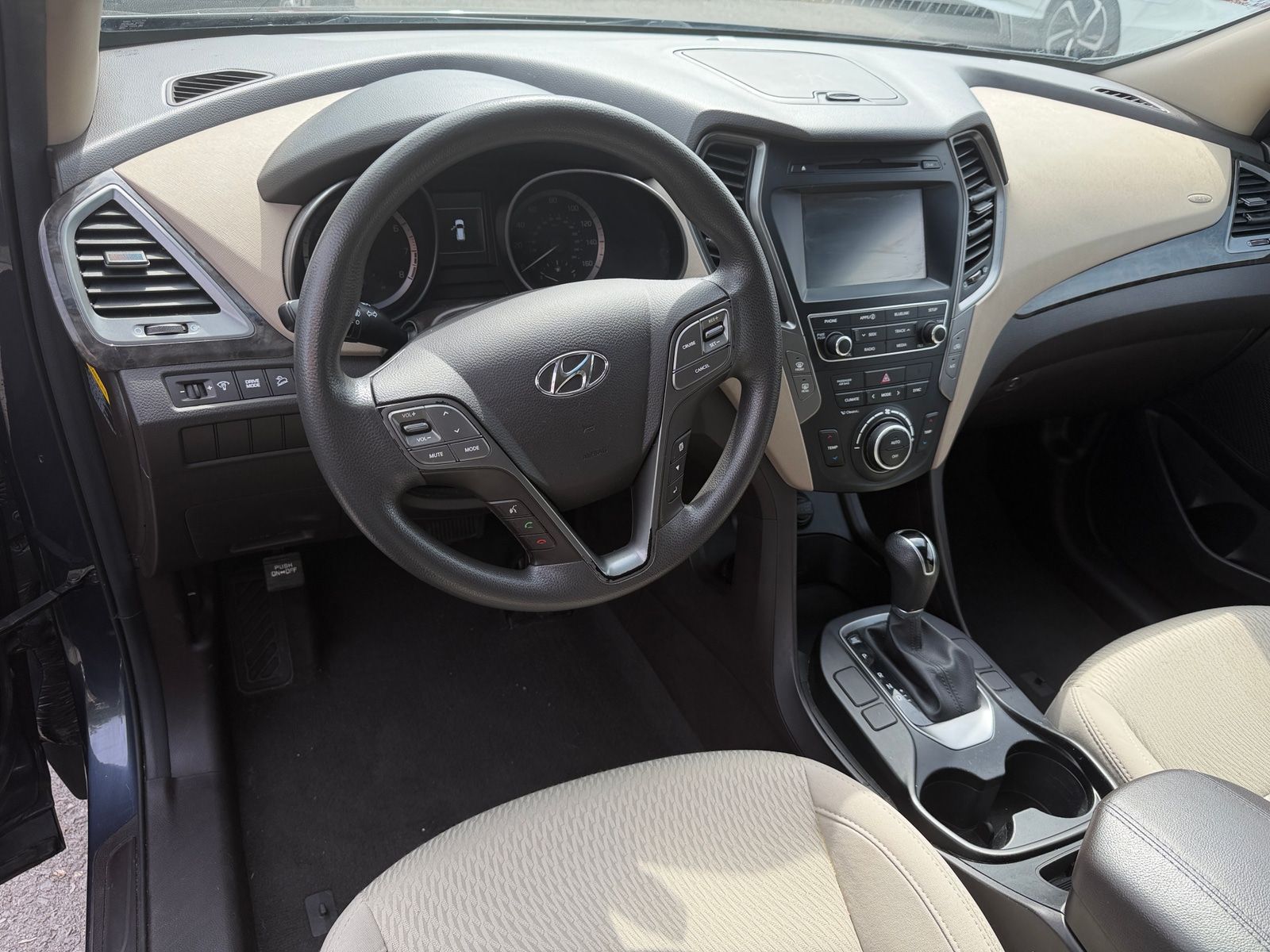 Thumbnail: 2017 Hyundai Santa Fe - 3