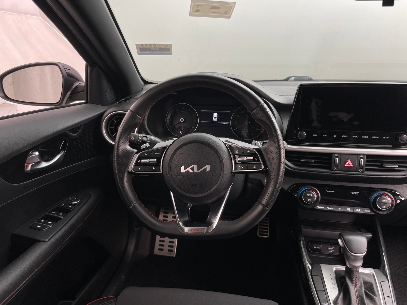 Thumbnail: 2024 Kia Forte - 4