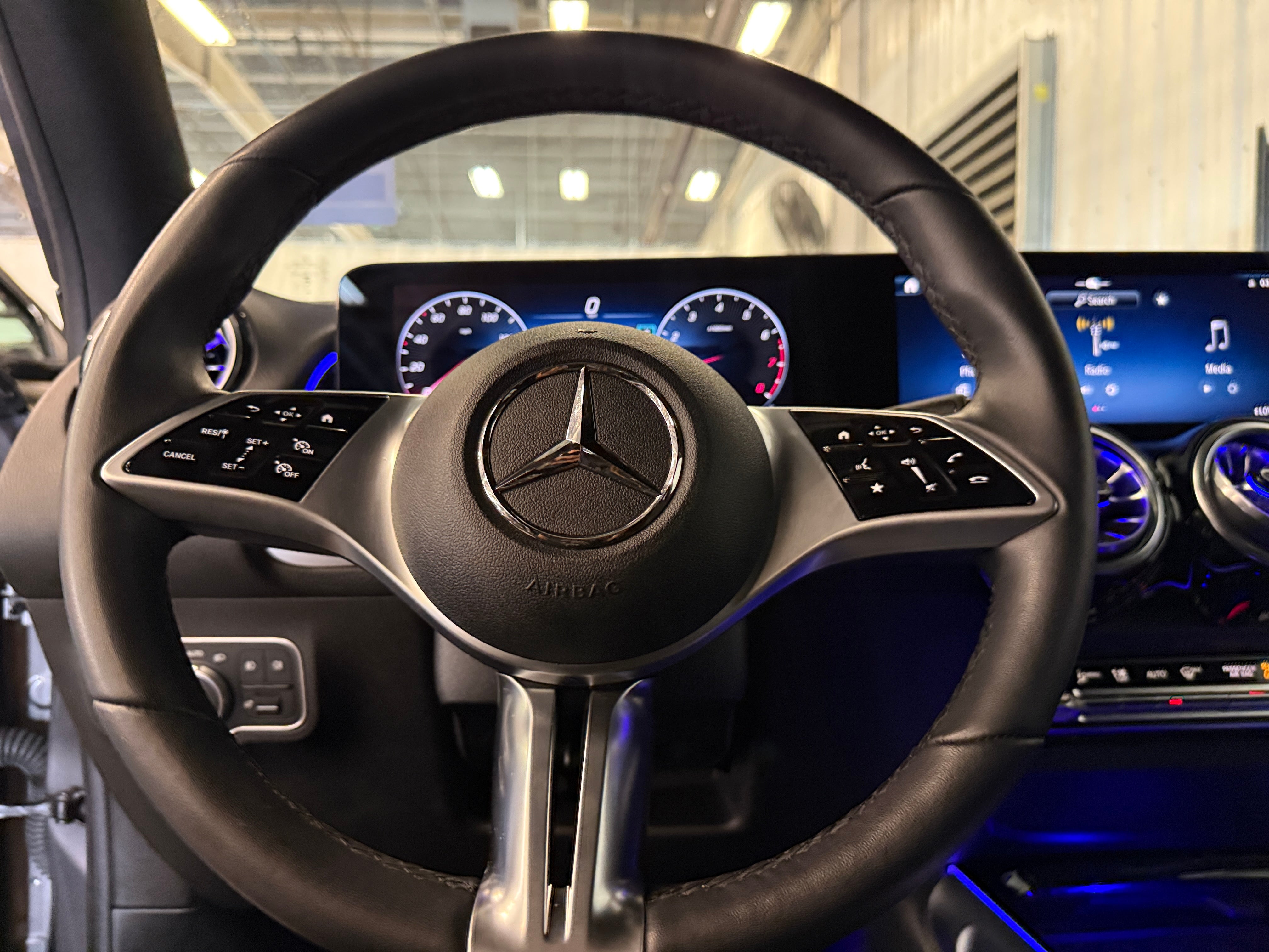 2026 Mercedes-Benz GLB 250