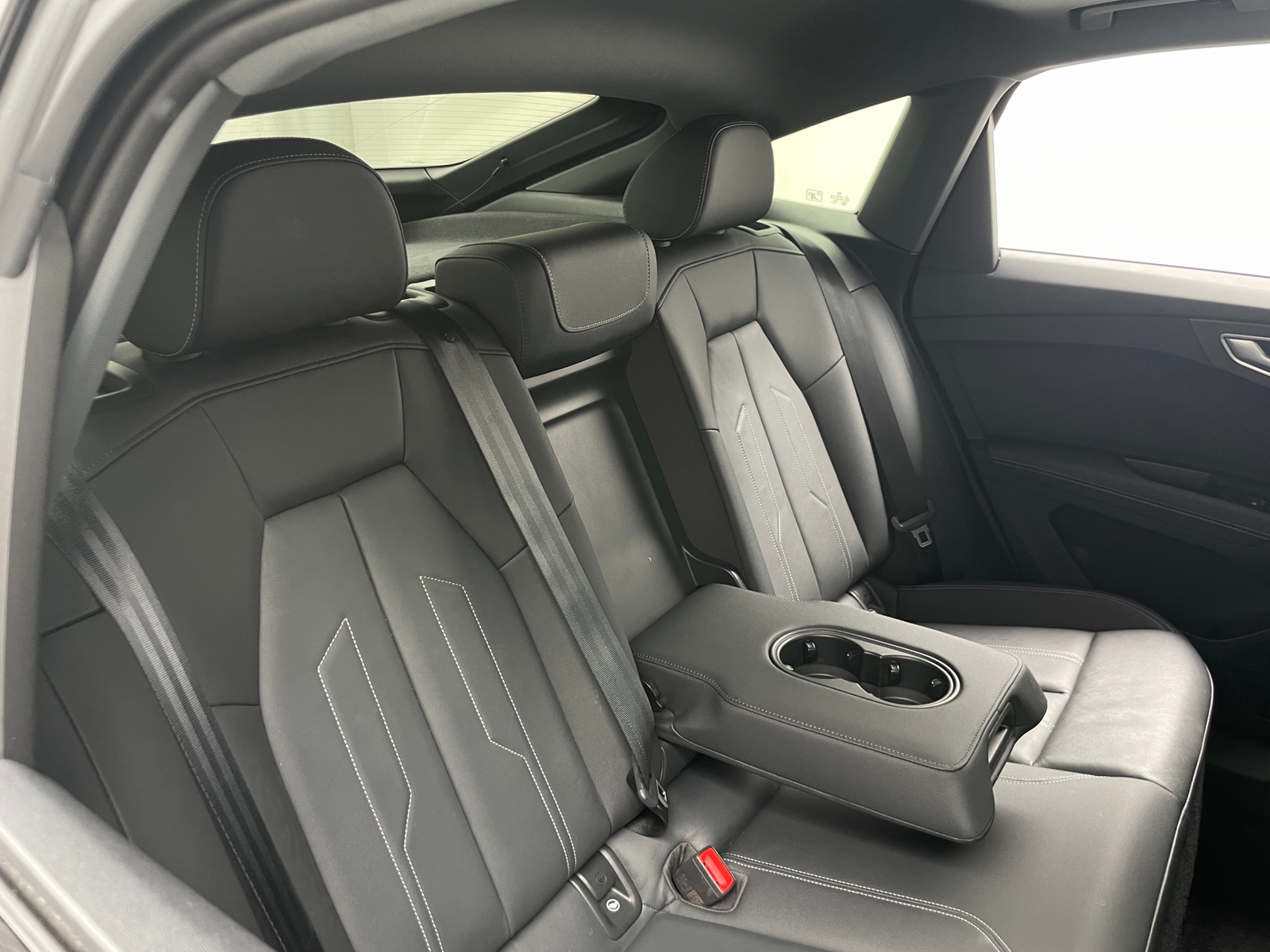 Thumbnail: 2023 Audi Q4 e-tron - 5