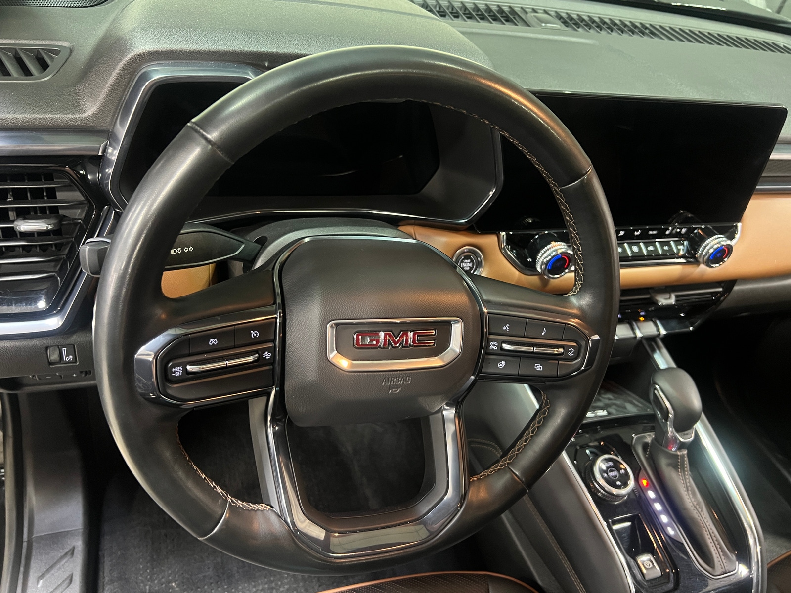 Thumbnail: 2023 GMC Canyon - 4