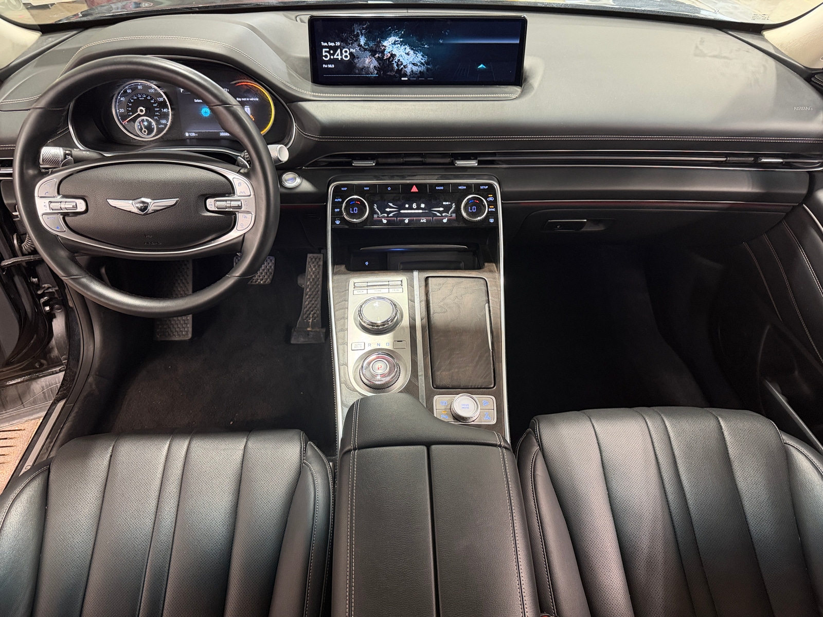 Thumbnail: 2024 Genesis GV80 - 2