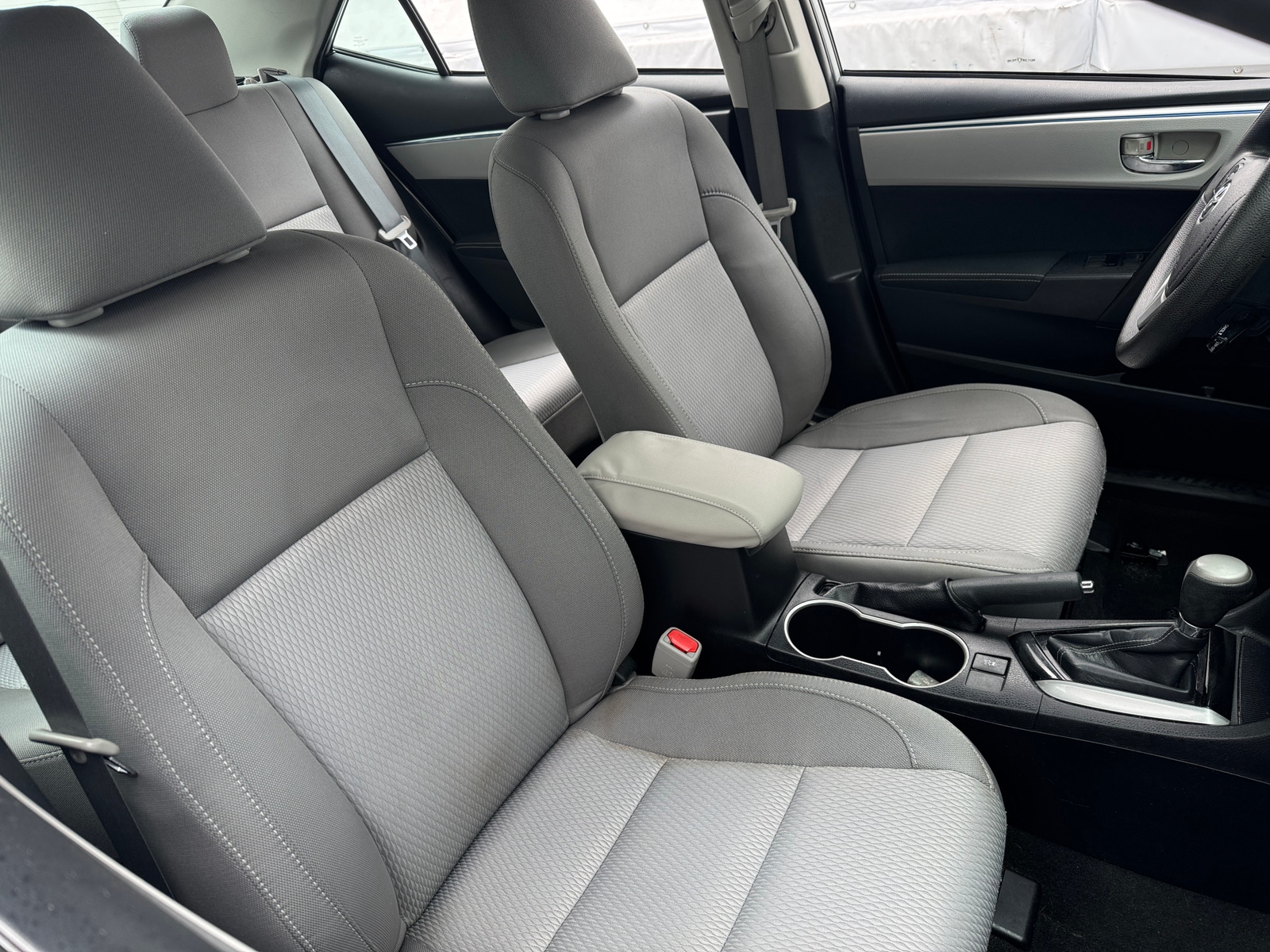 Thumbnail: 2015 Toyota Corolla - 2