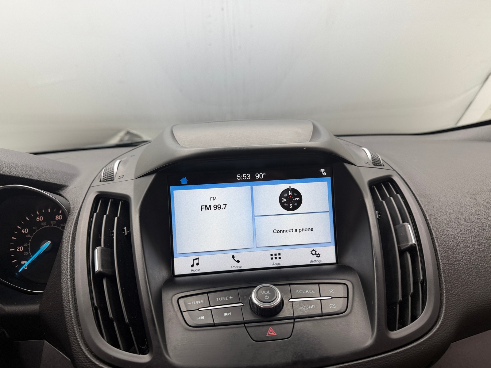 Thumbnail: 2019 Ford Escape - 4