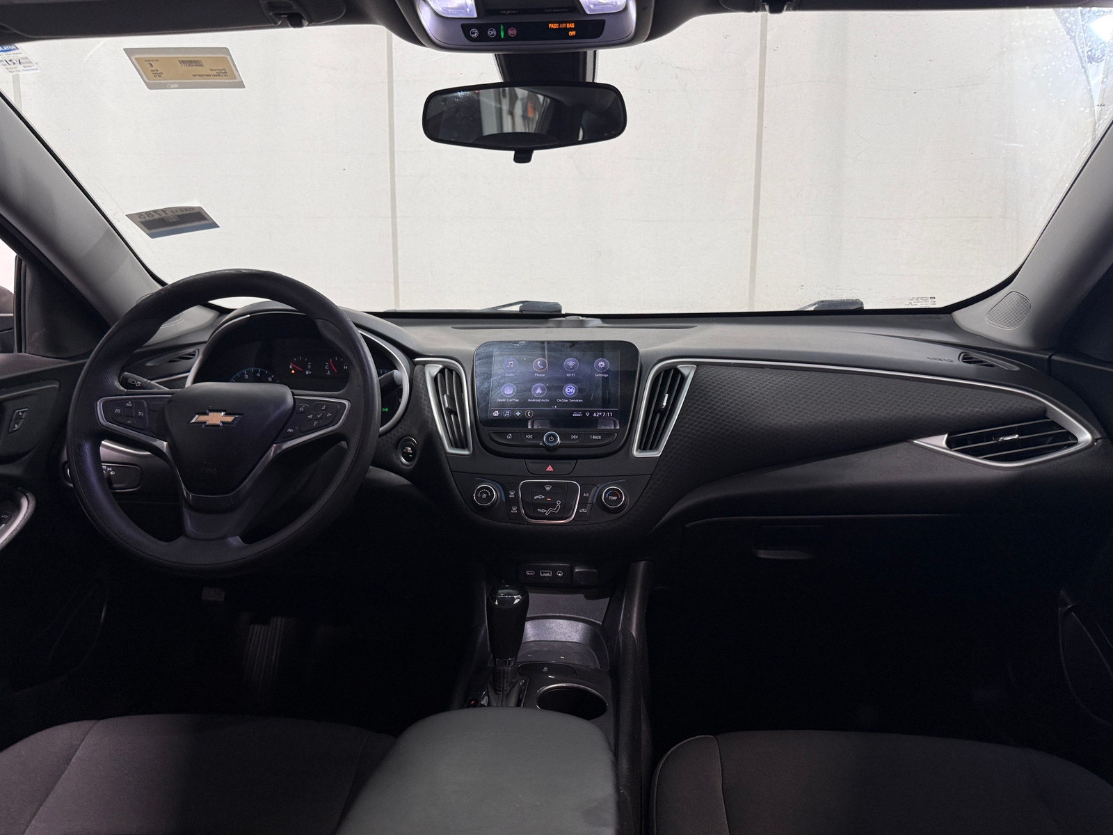 Thumbnail: 2019 Chevrolet Malibu - 3