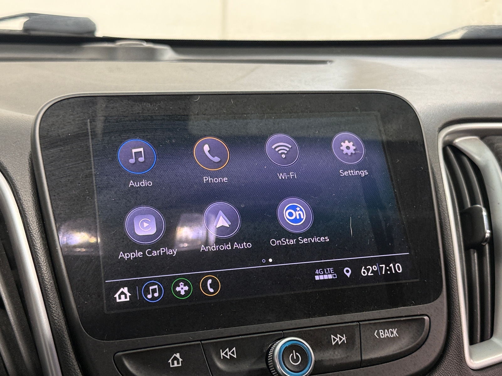 Thumbnail: 2019 Chevrolet Malibu - 4