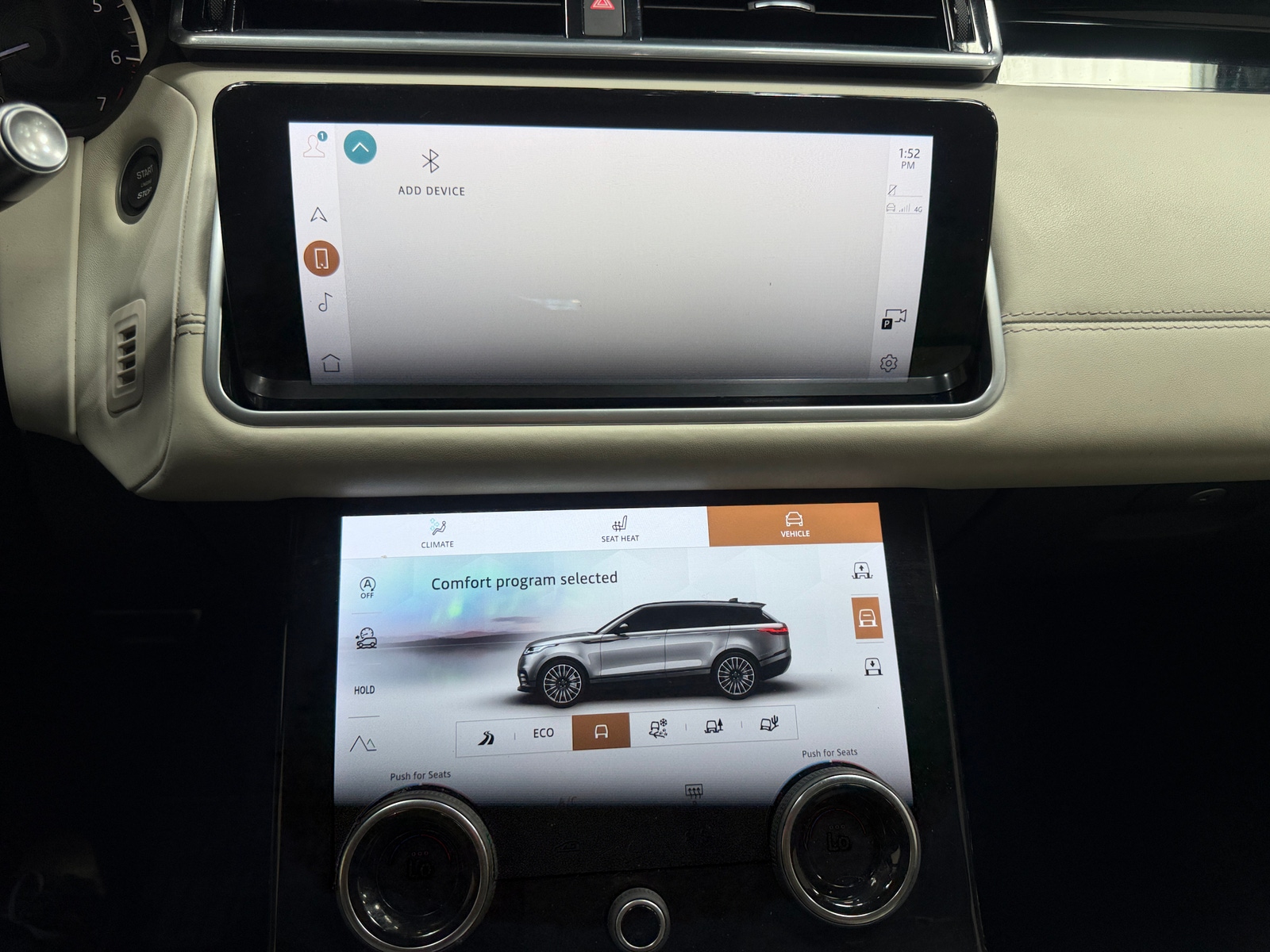 Thumbnail: 2022 Land Rover Range Rover Velar - 3