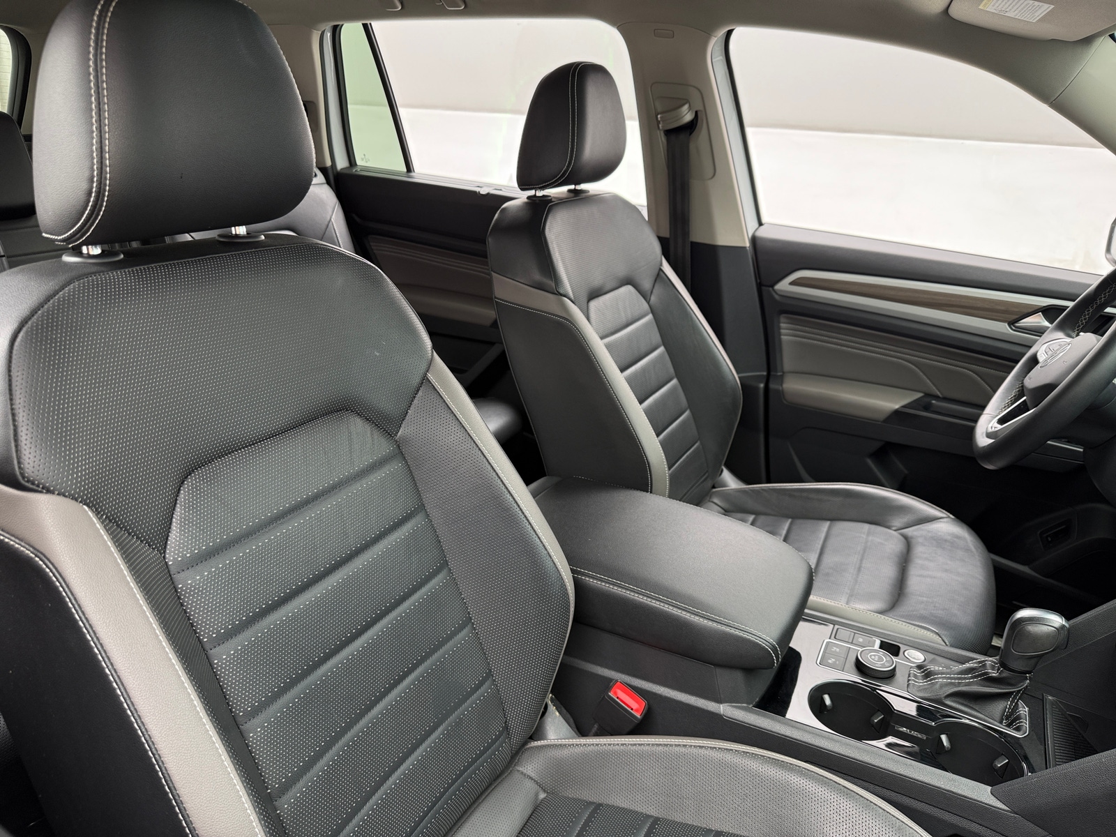 Thumbnail: 2021 Volkswagen Atlas - 2