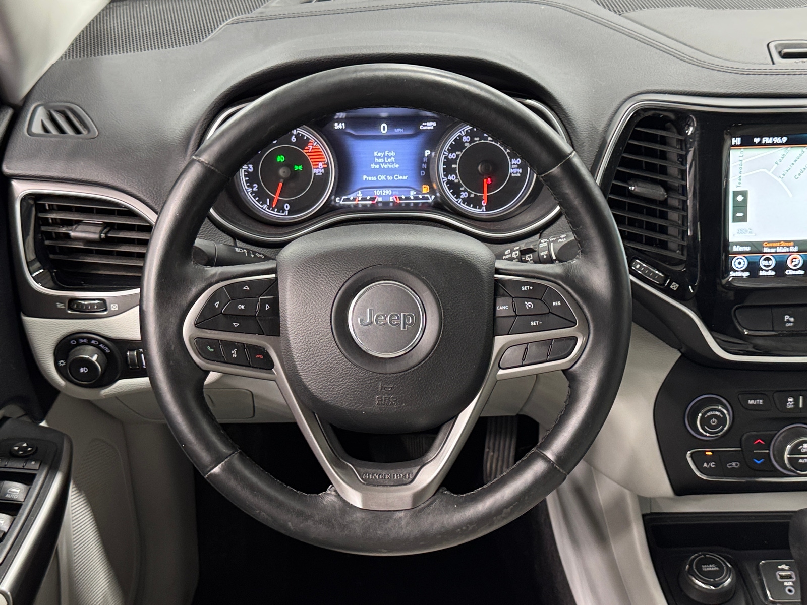 Thumbnail: 2019 Jeep Cherokee - 4