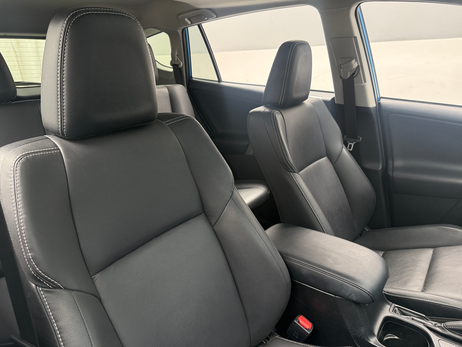 Thumbnail: 2018 Toyota RAV4 - 2