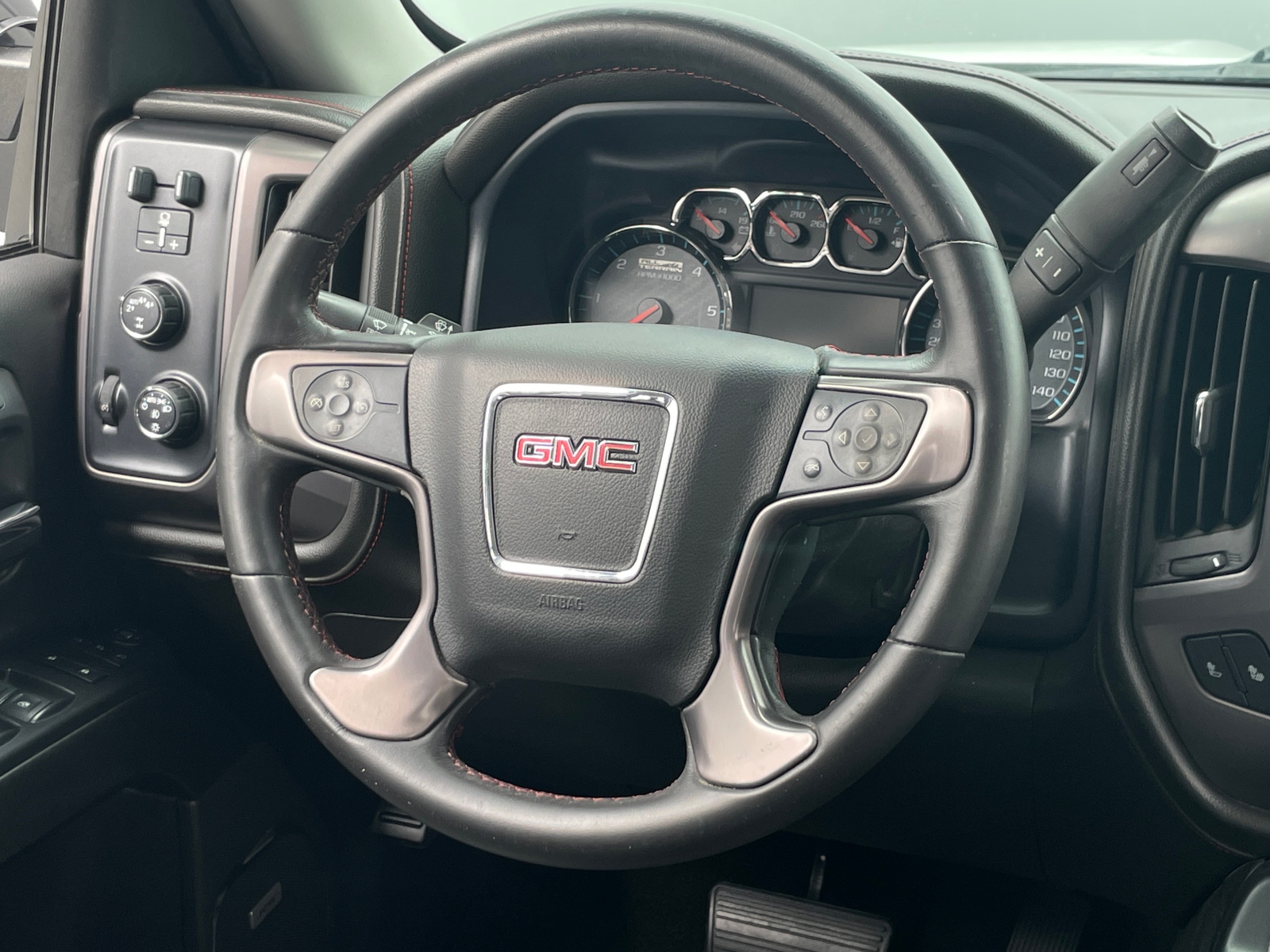 Thumbnail: 2018 GMC Sierra 1500 - 4
