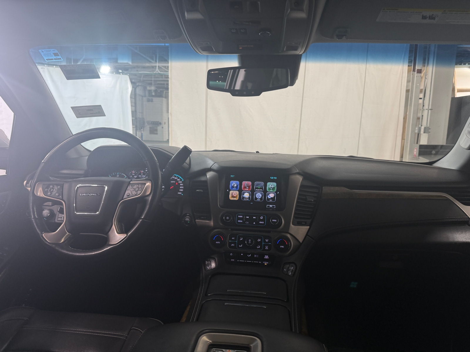 Thumbnail: 2017 GMC Yukon XL - 2