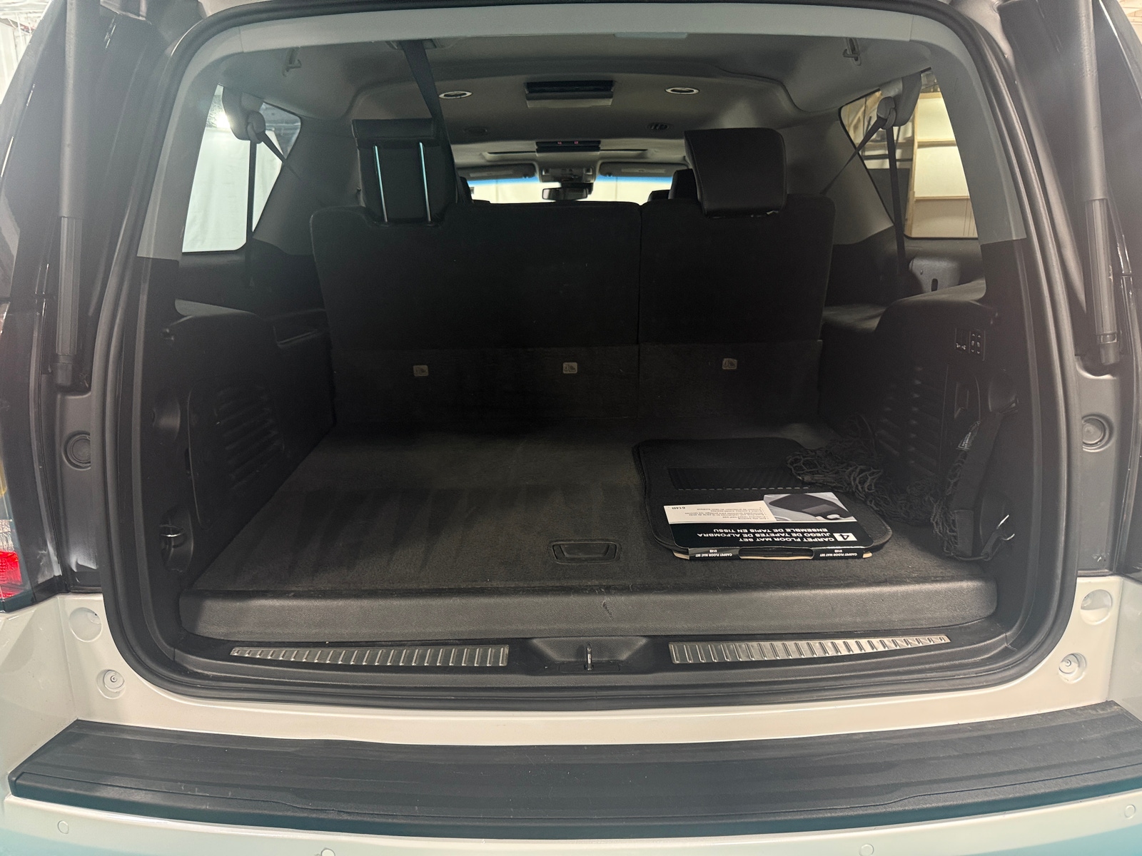 Thumbnail: 2017 GMC Yukon XL - 6