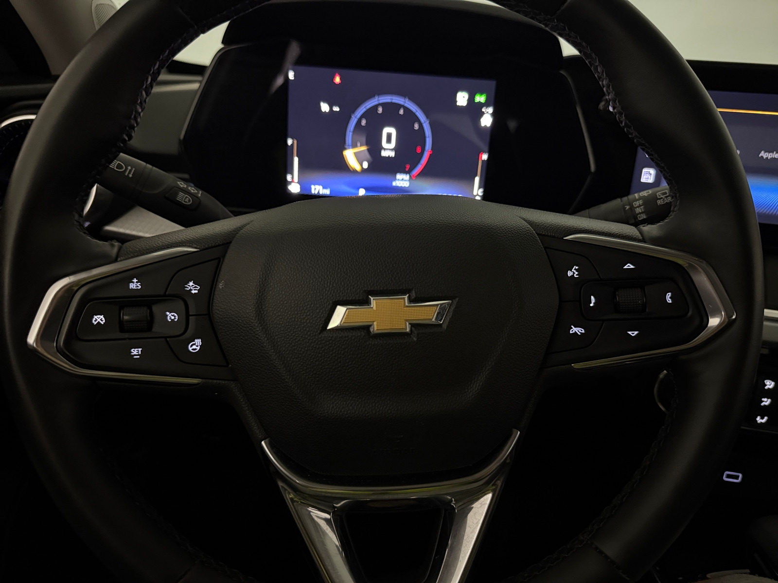 Thumbnail: 2025 Chevrolet Trax - 4