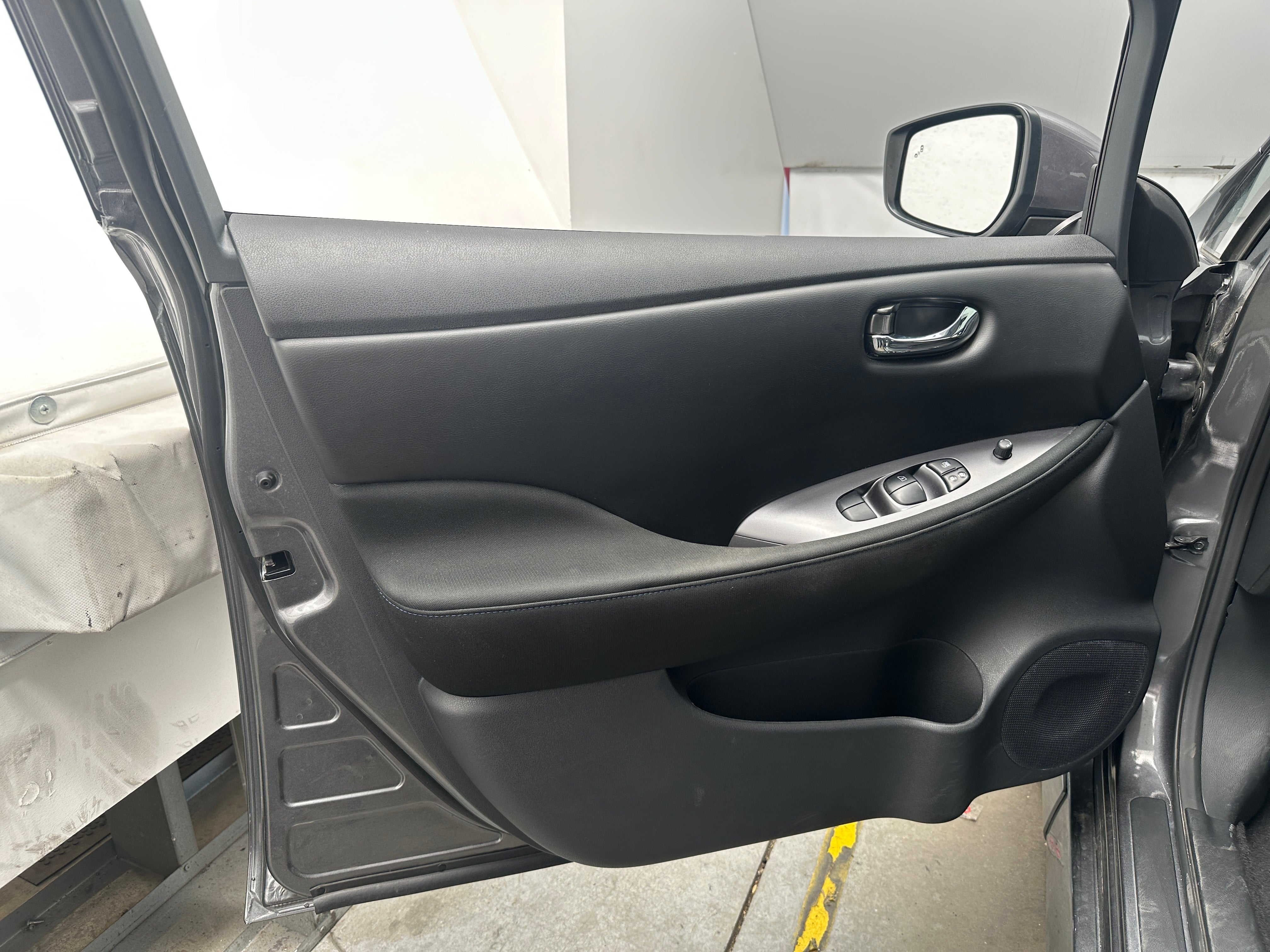 Used 2025 Nissan Leaf S with VIN 1N4AZ1BVXSC561421 for sale in Auburn, WA