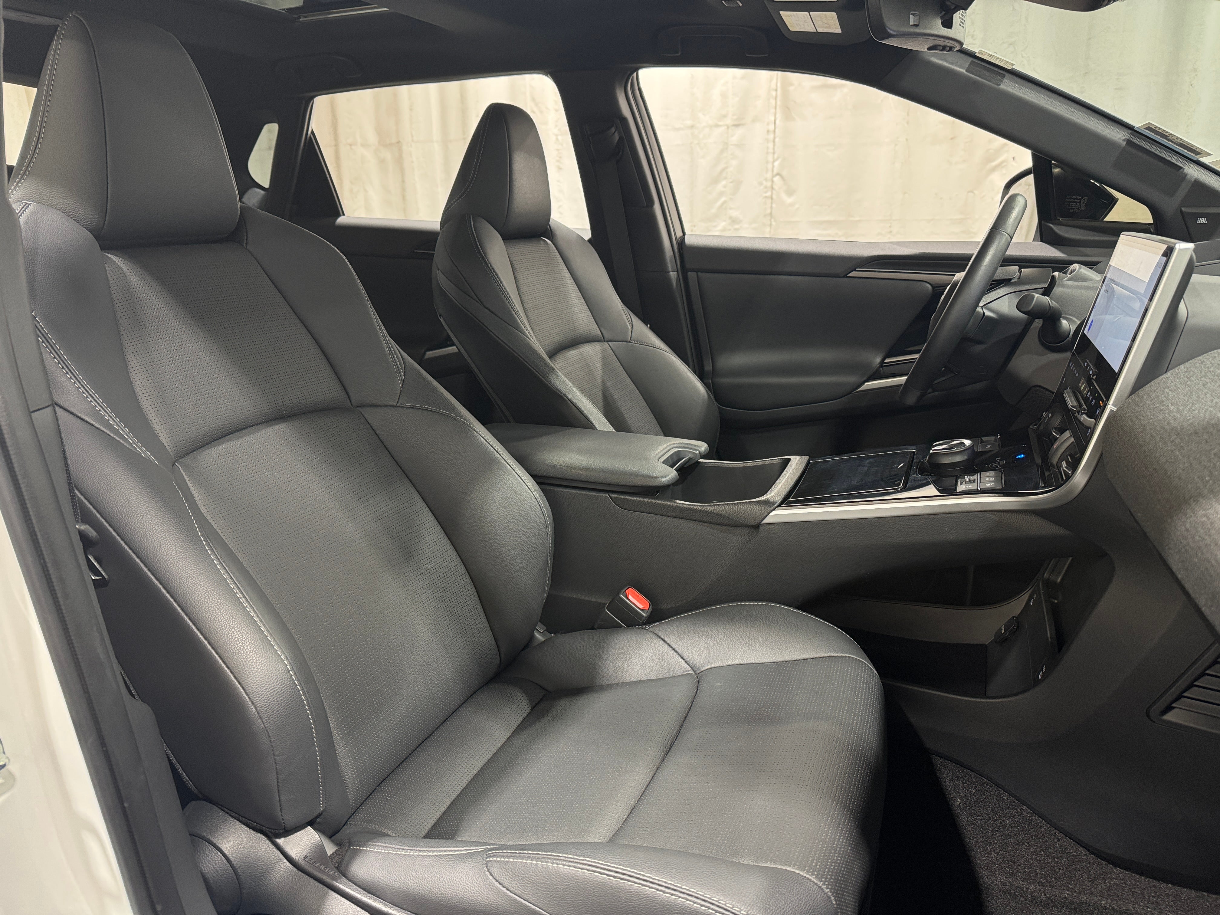 Used 2024 Toyota bZ4X Limited with VIN JTMABACA5RA067029 for sale in Auburn, WA