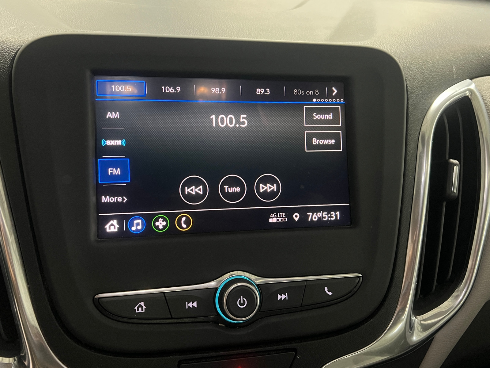 Thumbnail: 2021 Chevrolet Equinox - 4