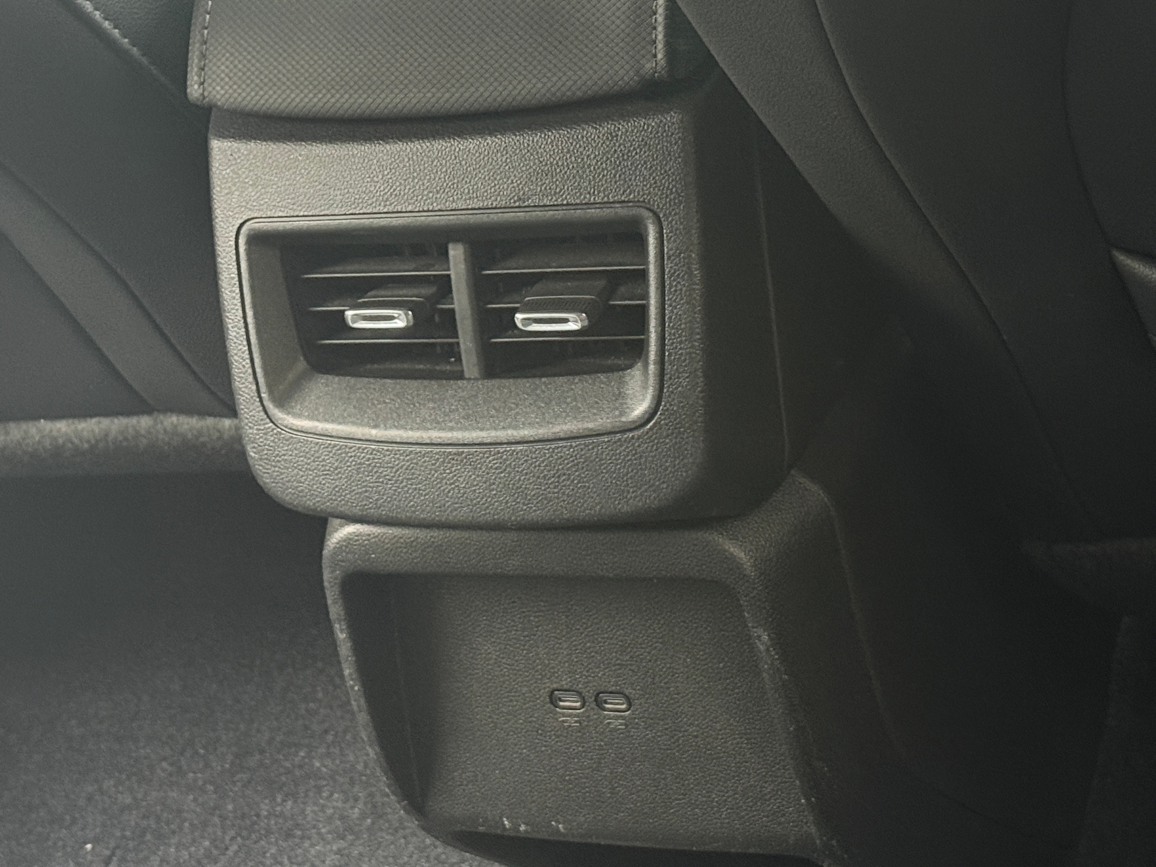 Used 2024 Chevrolet Equinox EV LT with VIN 3GN7DLRR6RS244464 for sale in Oak Creek, WI