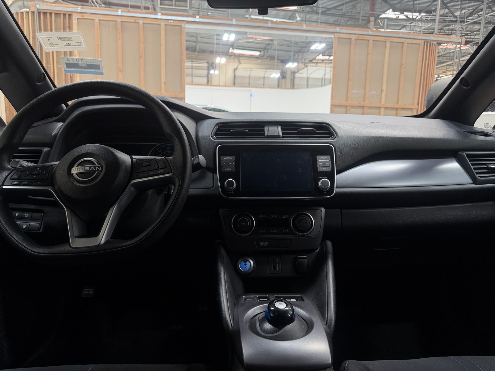 Thumbnail: 2023 Nissan Leaf - 3