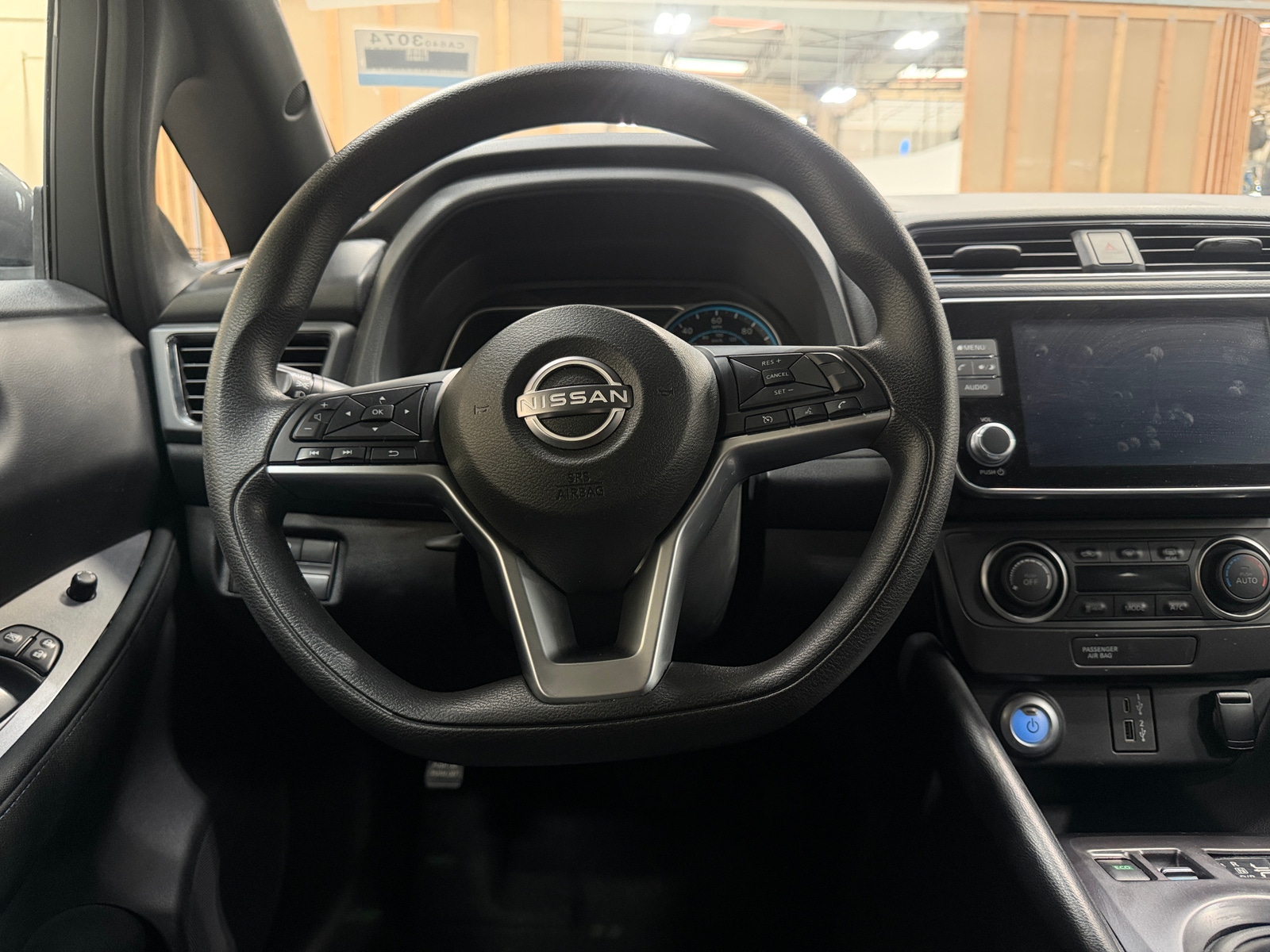 Thumbnail: 2023 Nissan Leaf - 5