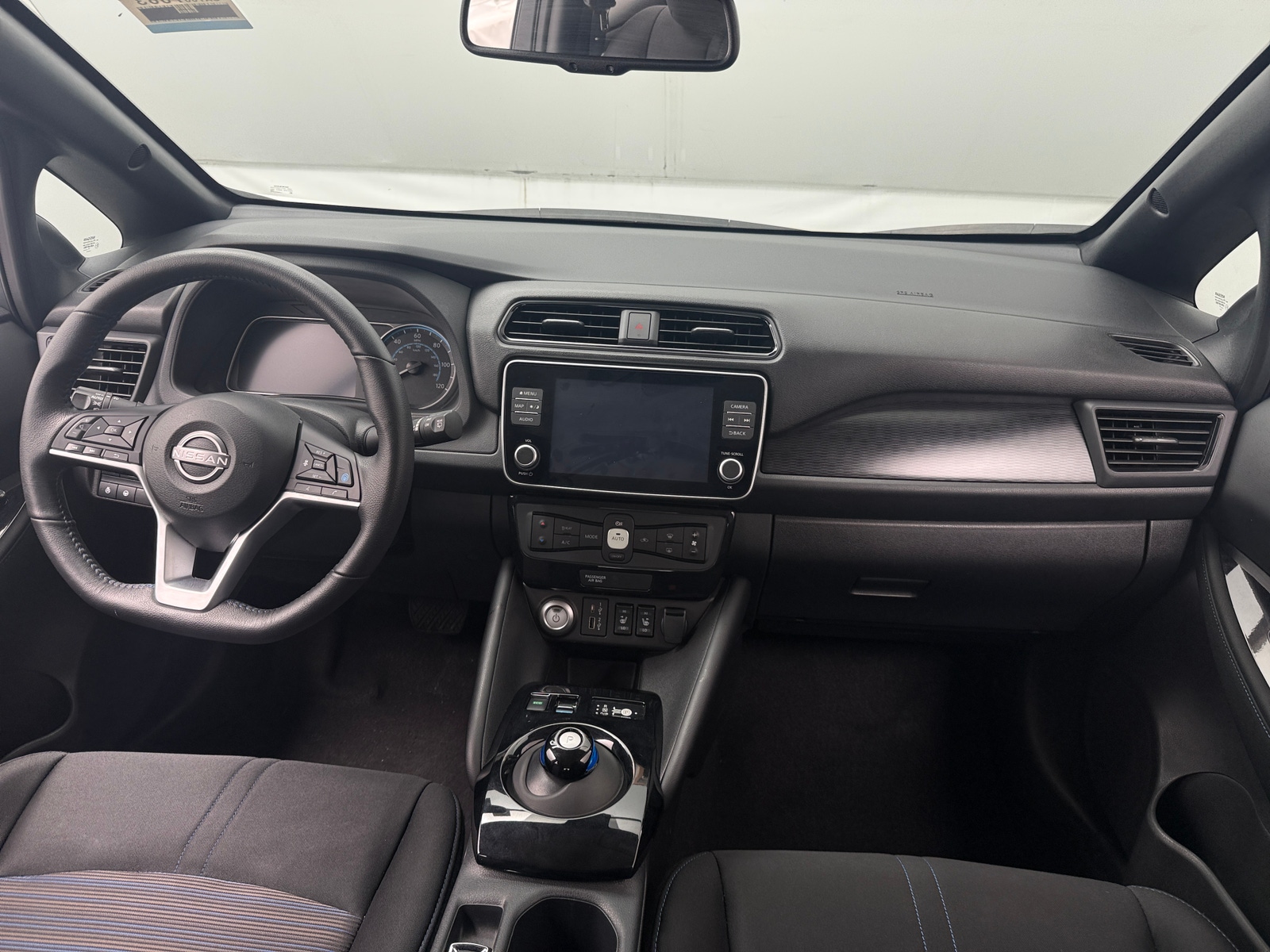 Thumbnail: 2024 Nissan Leaf - 3
