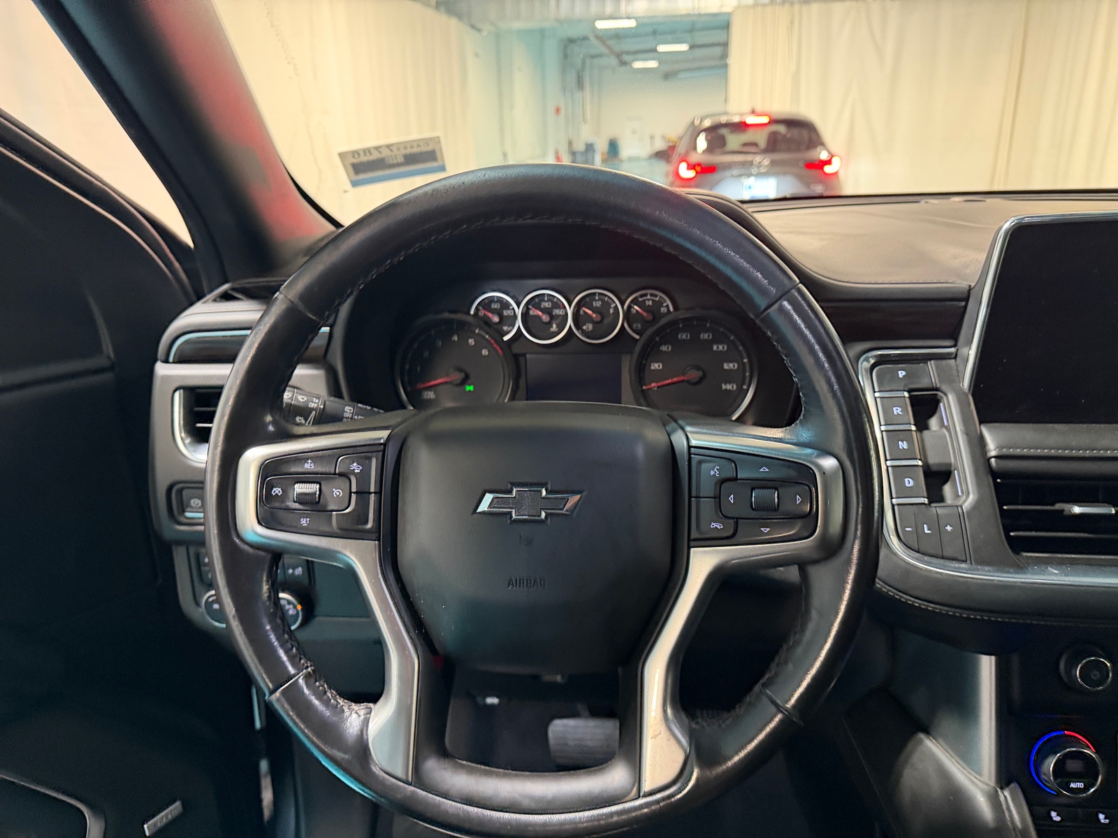 Thumbnail: 2021 Chevrolet Suburban - 4