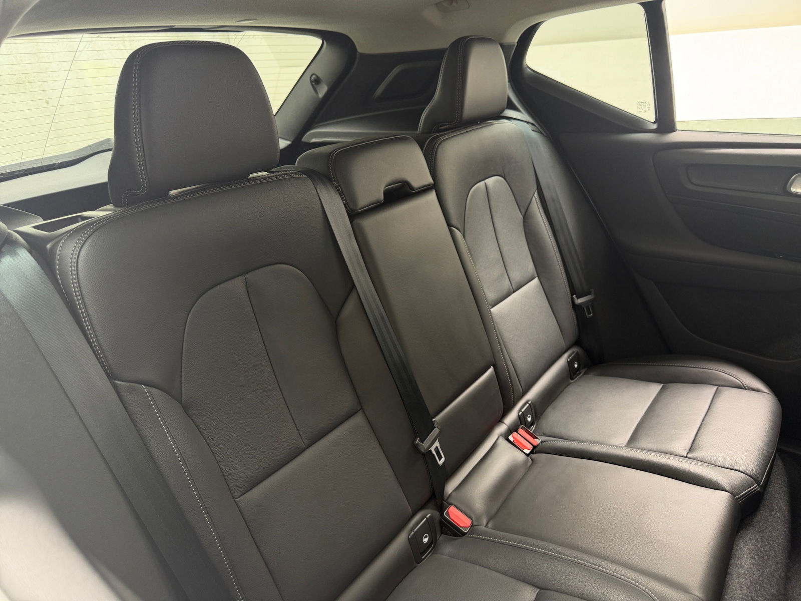 Thumbnail: 2026 Volvo XC40 - 5
