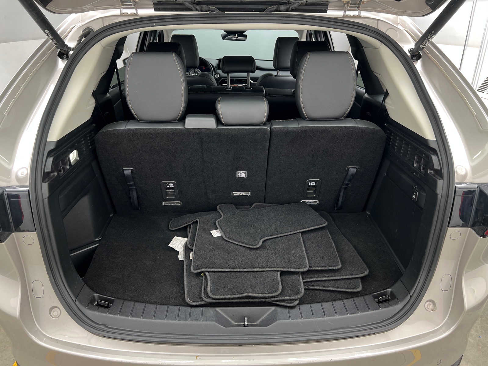 Thumbnail: 2026 Mazda CX-90 - 6