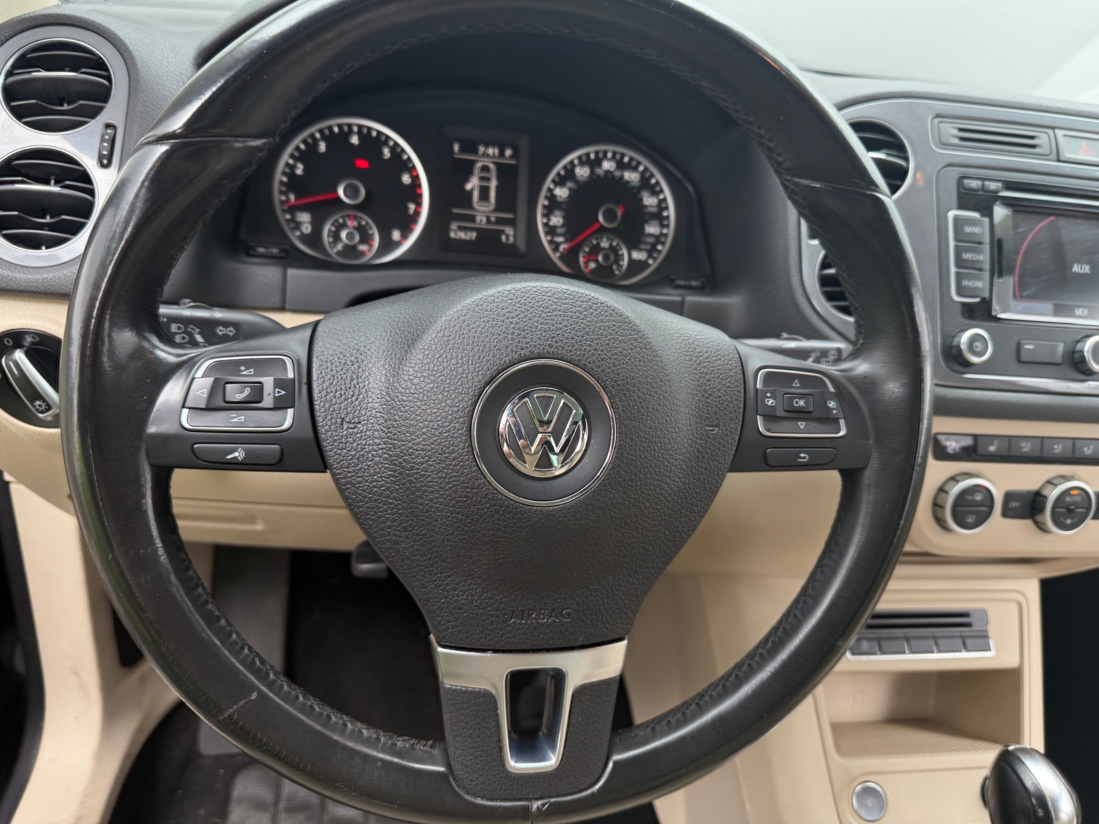 Thumbnail: 2014 Volkswagen Tiguan - 5