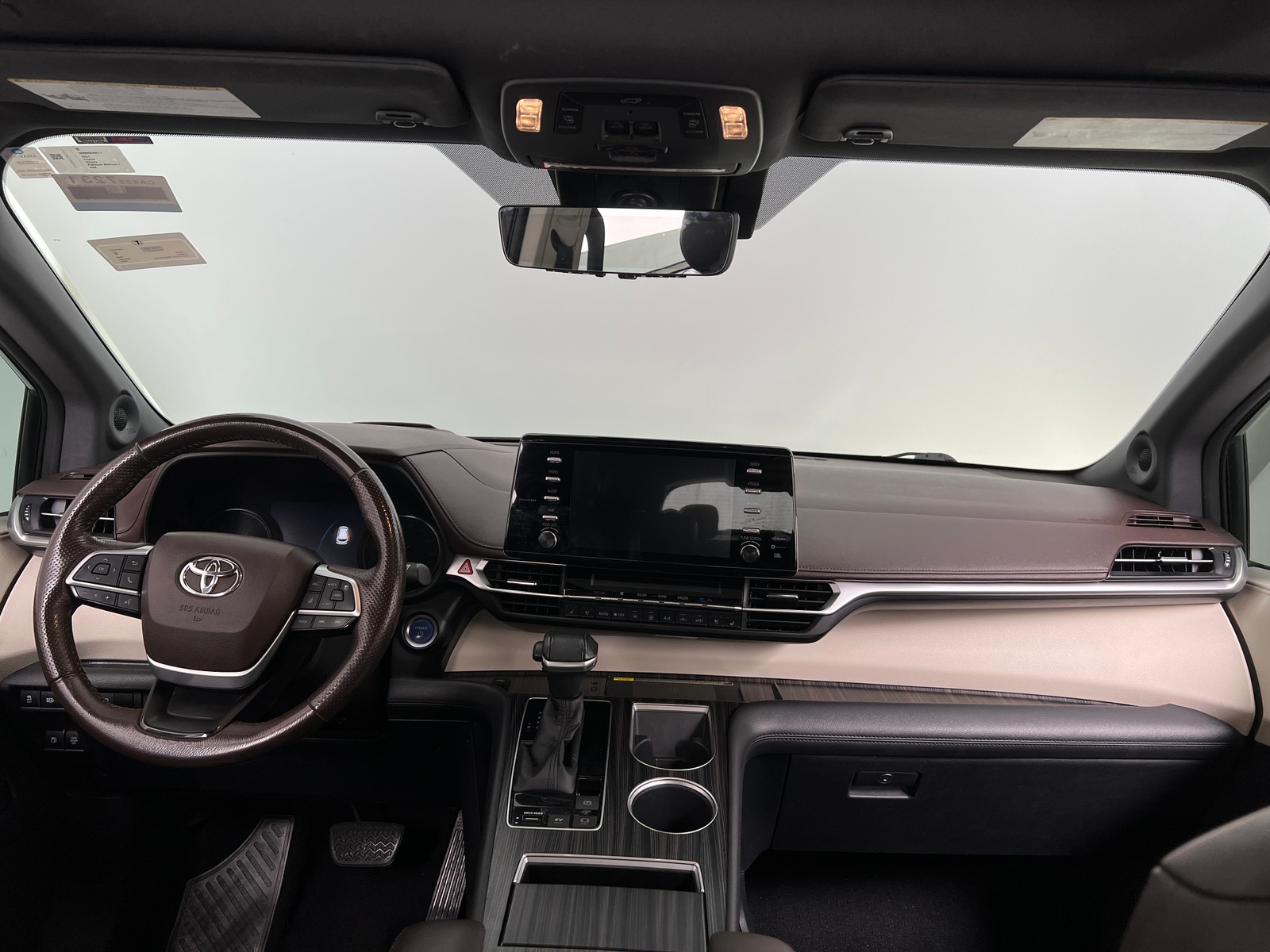 Thumbnail: 2021 Toyota Sienna - 2