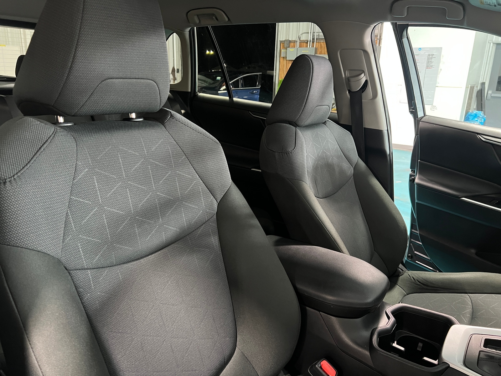 Thumbnail: 2025 Toyota RAV4 - 2